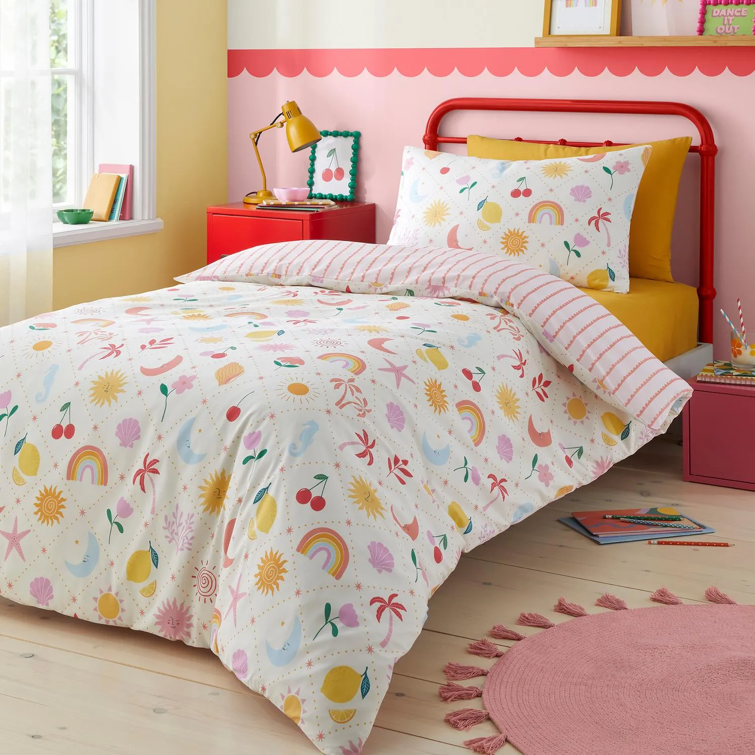 Dreamscape Single Reversible Duvet Set - Multi product