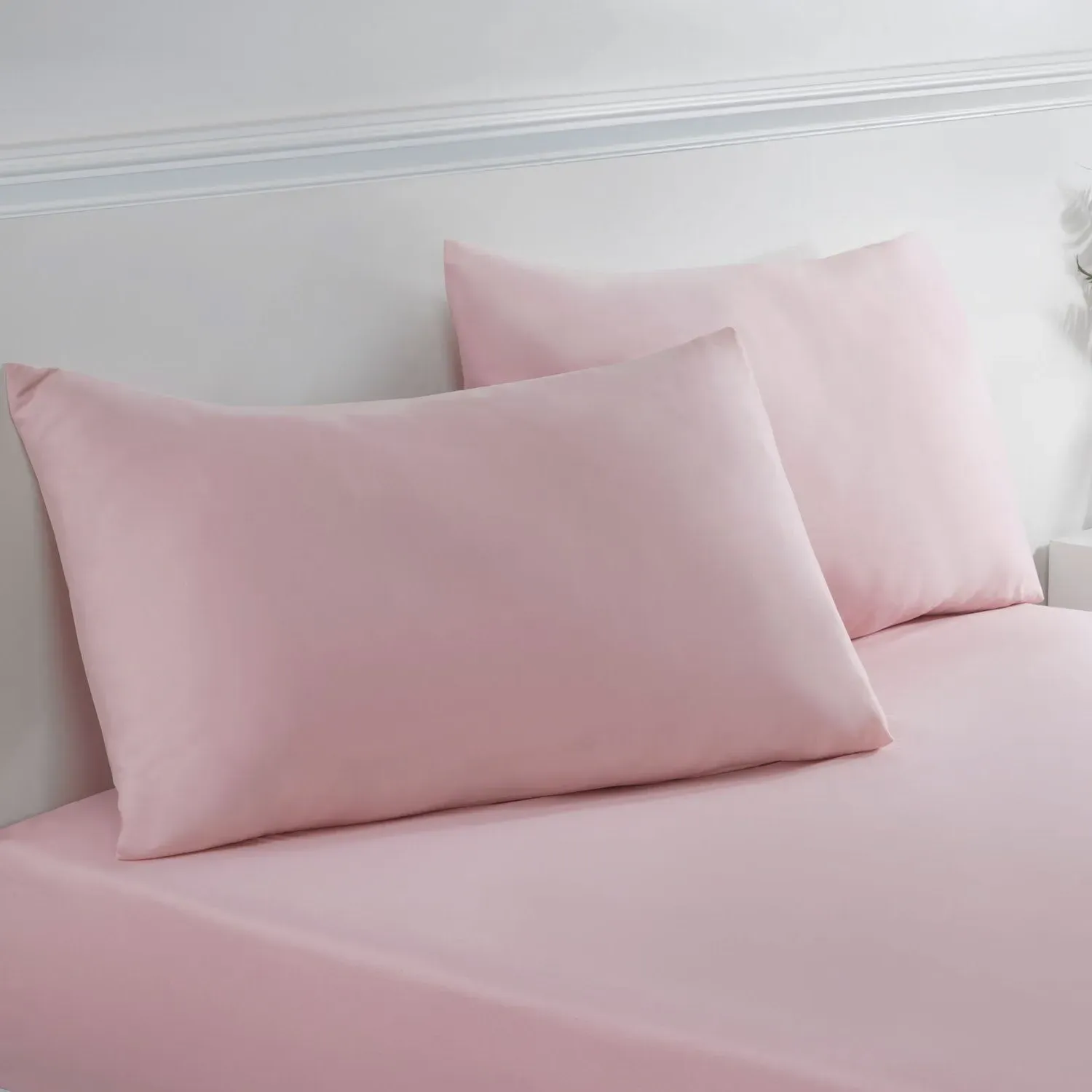 Easycare Housewife Pillowcases Pair - Pink, Microfibre product