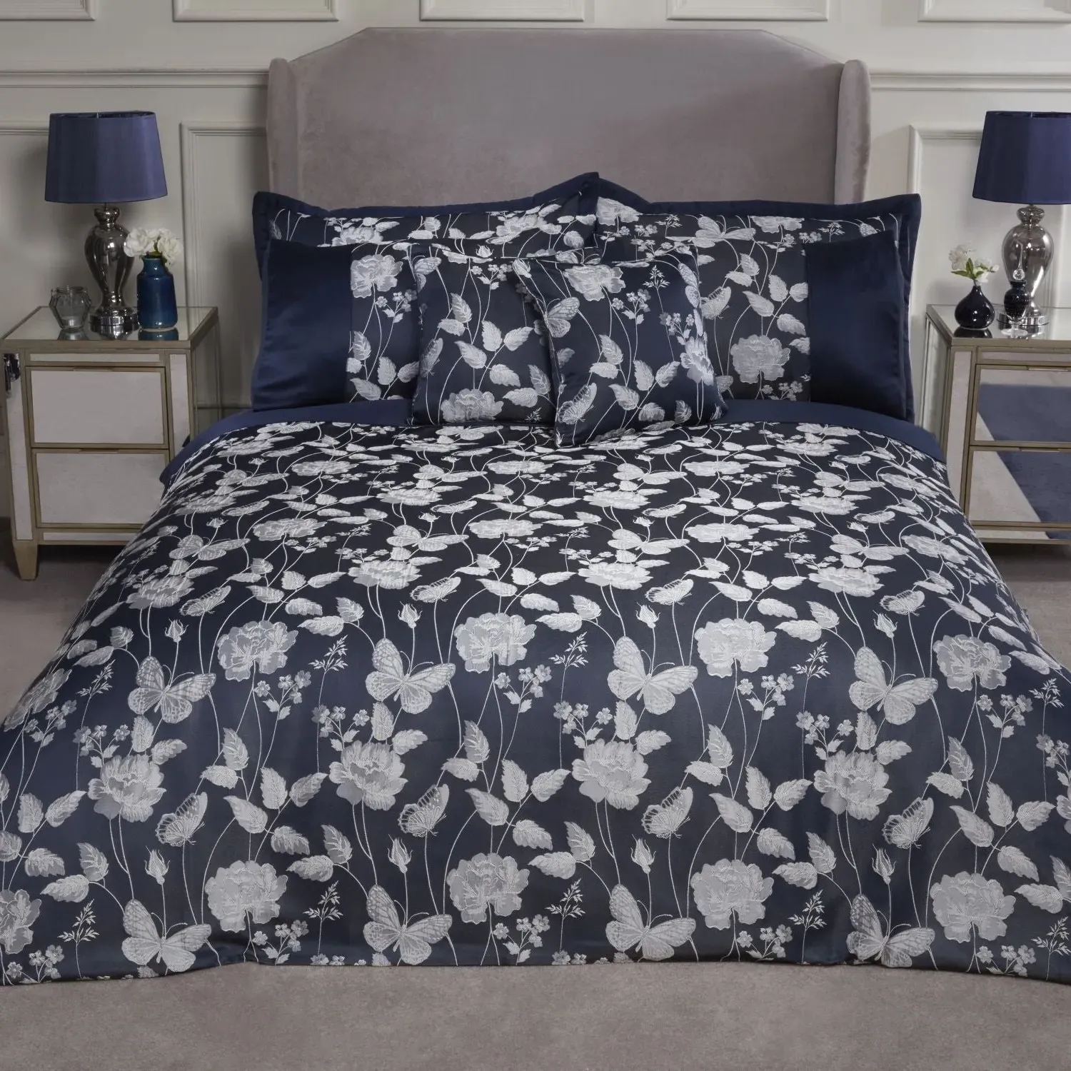 Embellished Duvet Set with Jacquard - Navy image