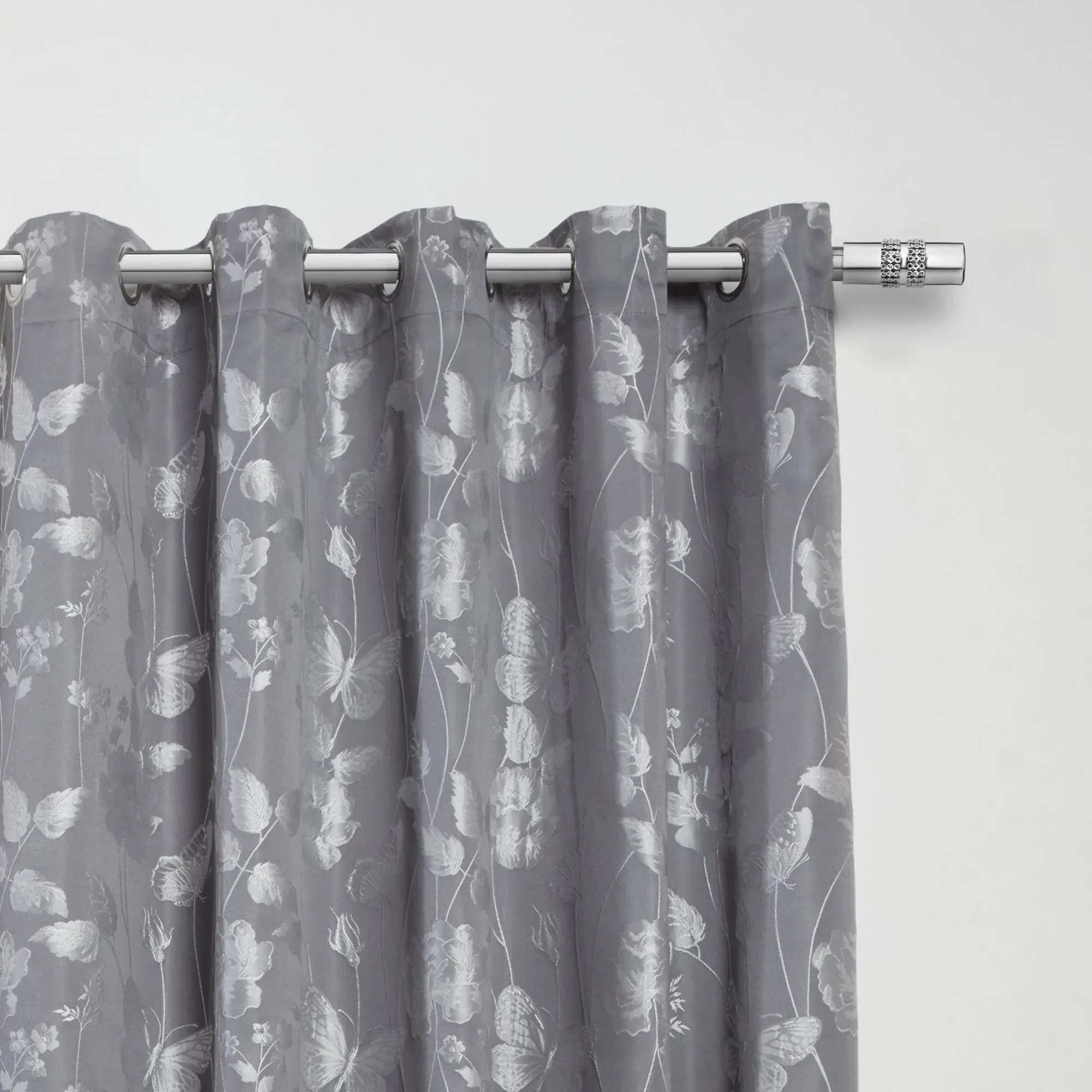 Extendable Curtain Pole Diamante Finials - Chrome