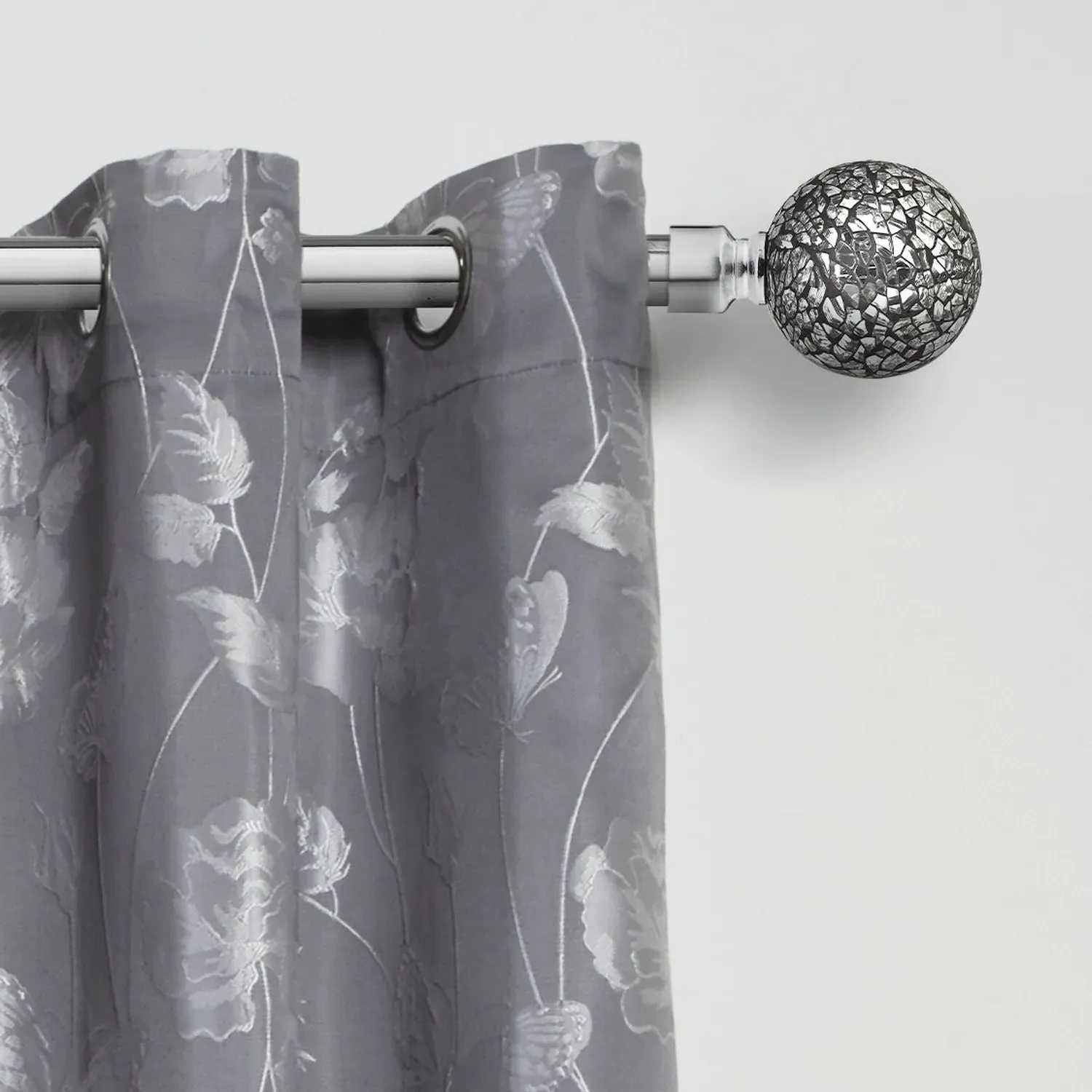 Extendable Curtain Pole with Cut Glass - Chrome