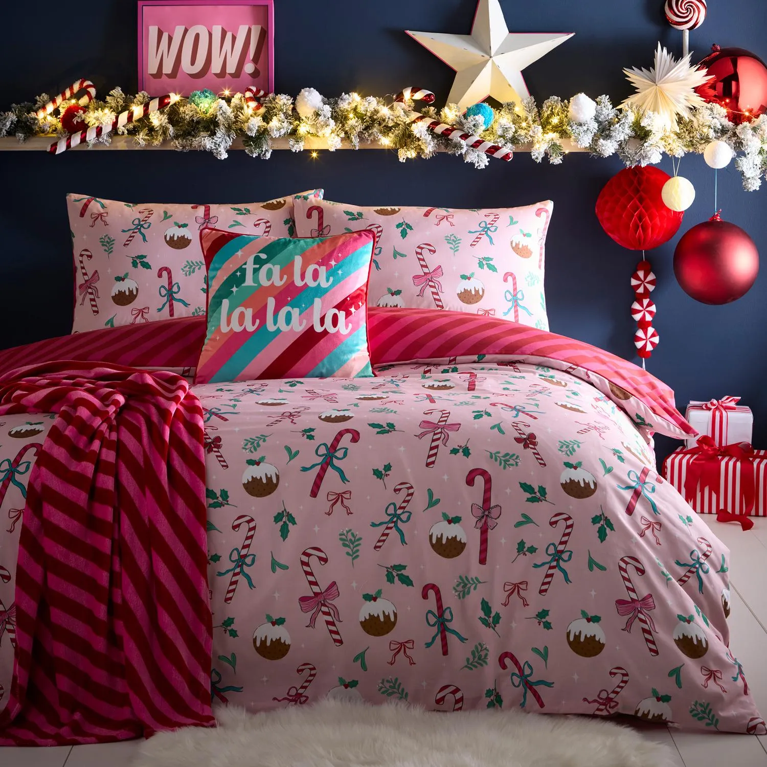 Festive Fancy Single Reversible Duvet Set - Pink alternate view