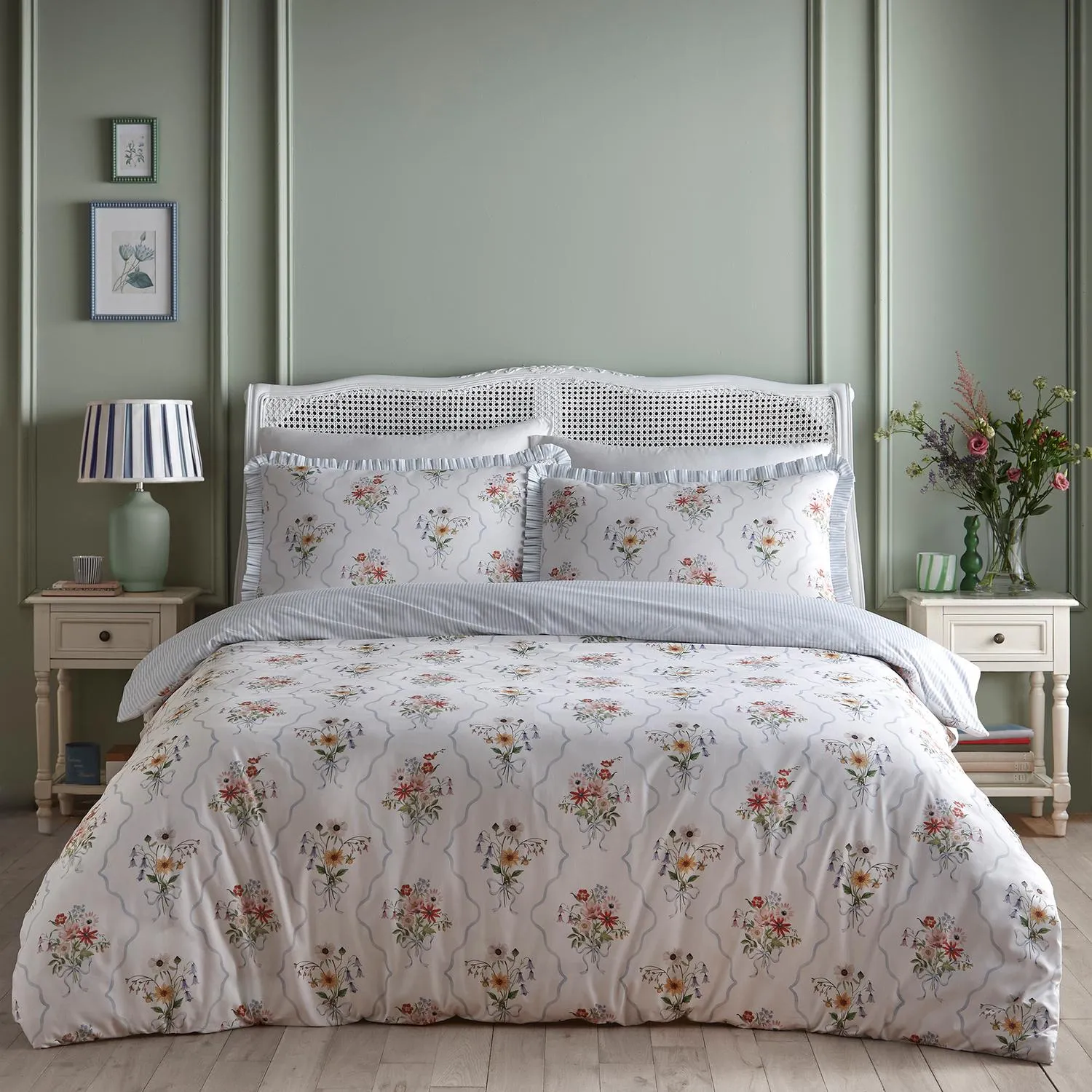 Floral Bouquet Single Duvet Set Reversible - Multi, Cotton alternate view