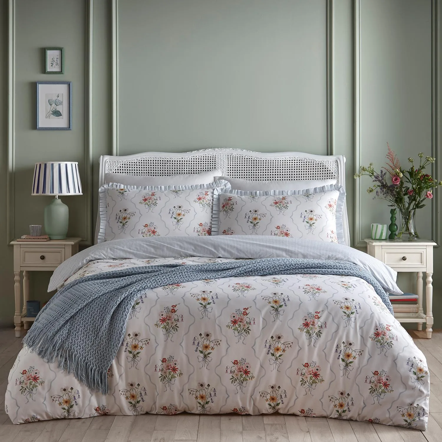 Floral Bouquet Single Duvet Set Reversible - Multi, Cotton product
