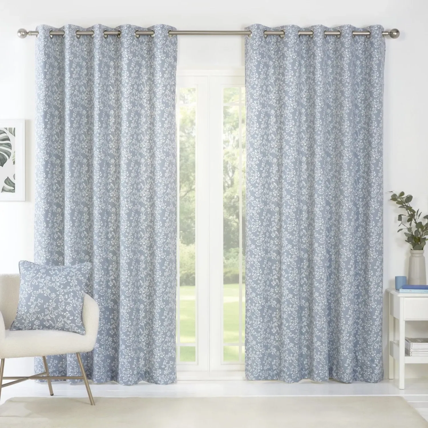 Floral Eyelet Curtains - Blue