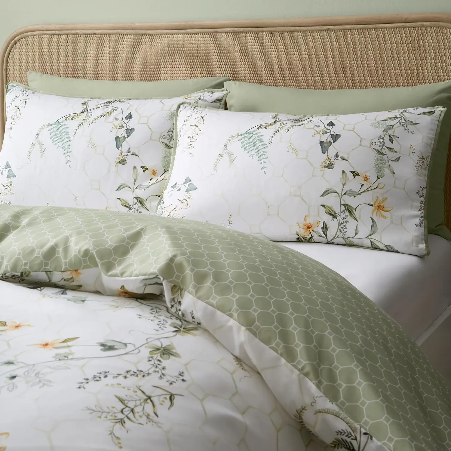 Floral Trellis Double Duvet Set - Green, Cotton Sateen by Julian Charles, image 2