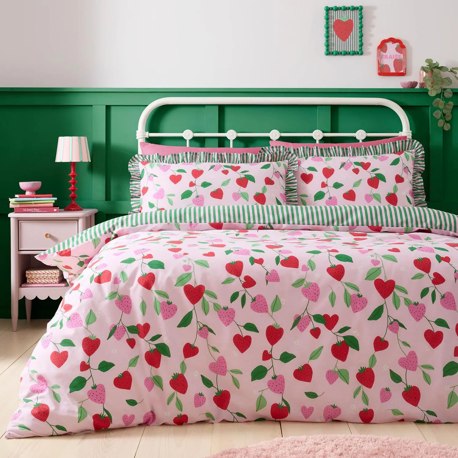 Fun Strawberries Single Reversible Duvet Set - Pink, Polycotton alternate view