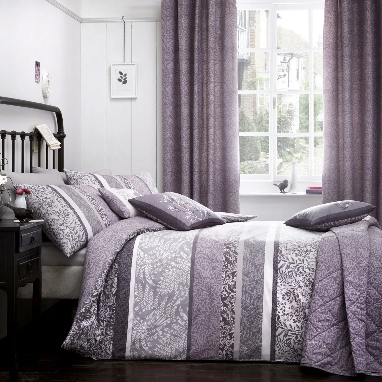 Single Reversible Duvet Set - Purple, Polycotton product