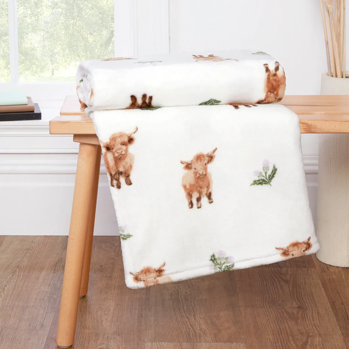 Hattie Highland Cow Printed Fleece Throw - Natural product
