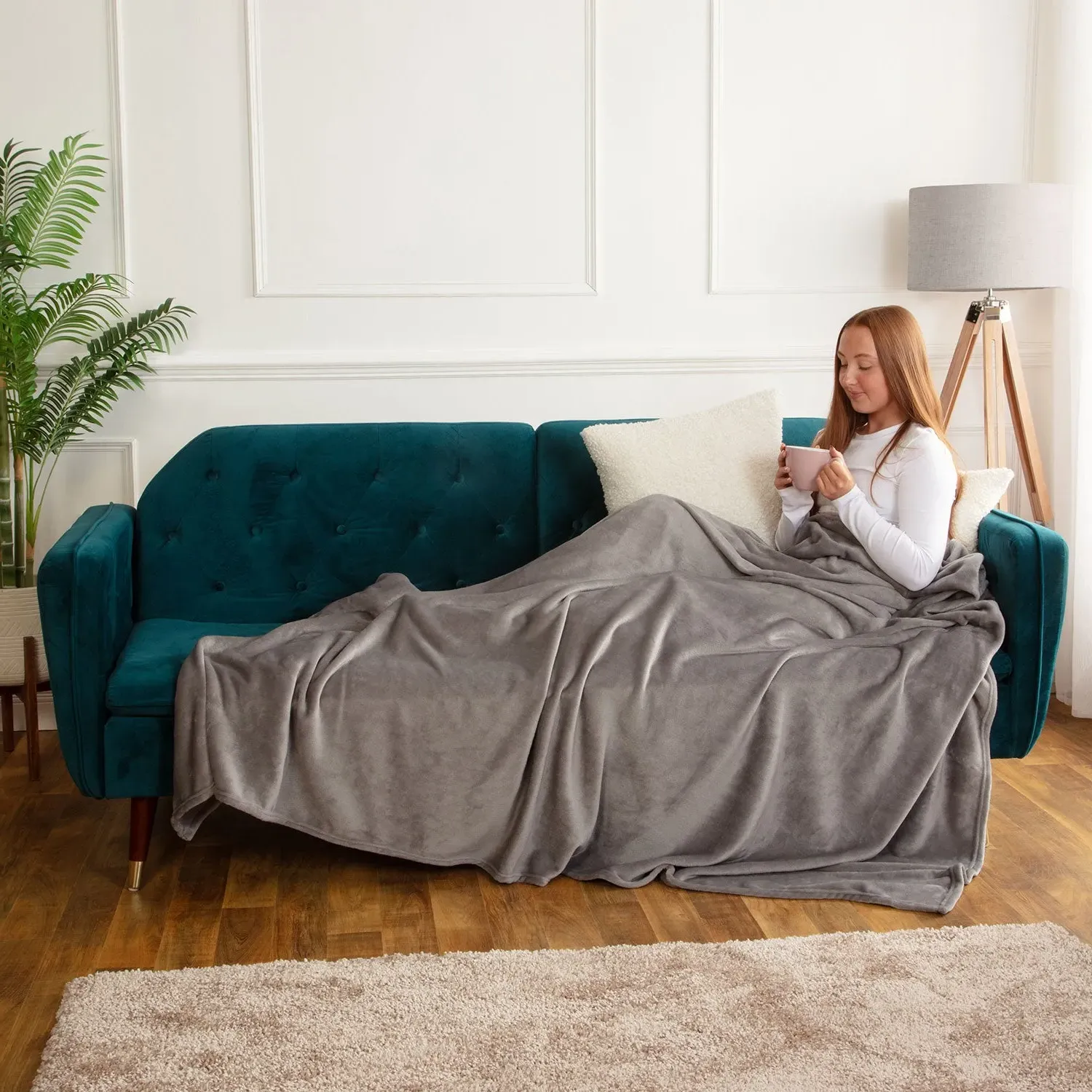 Jasper Giant Fleece Throw - Grey alternate view