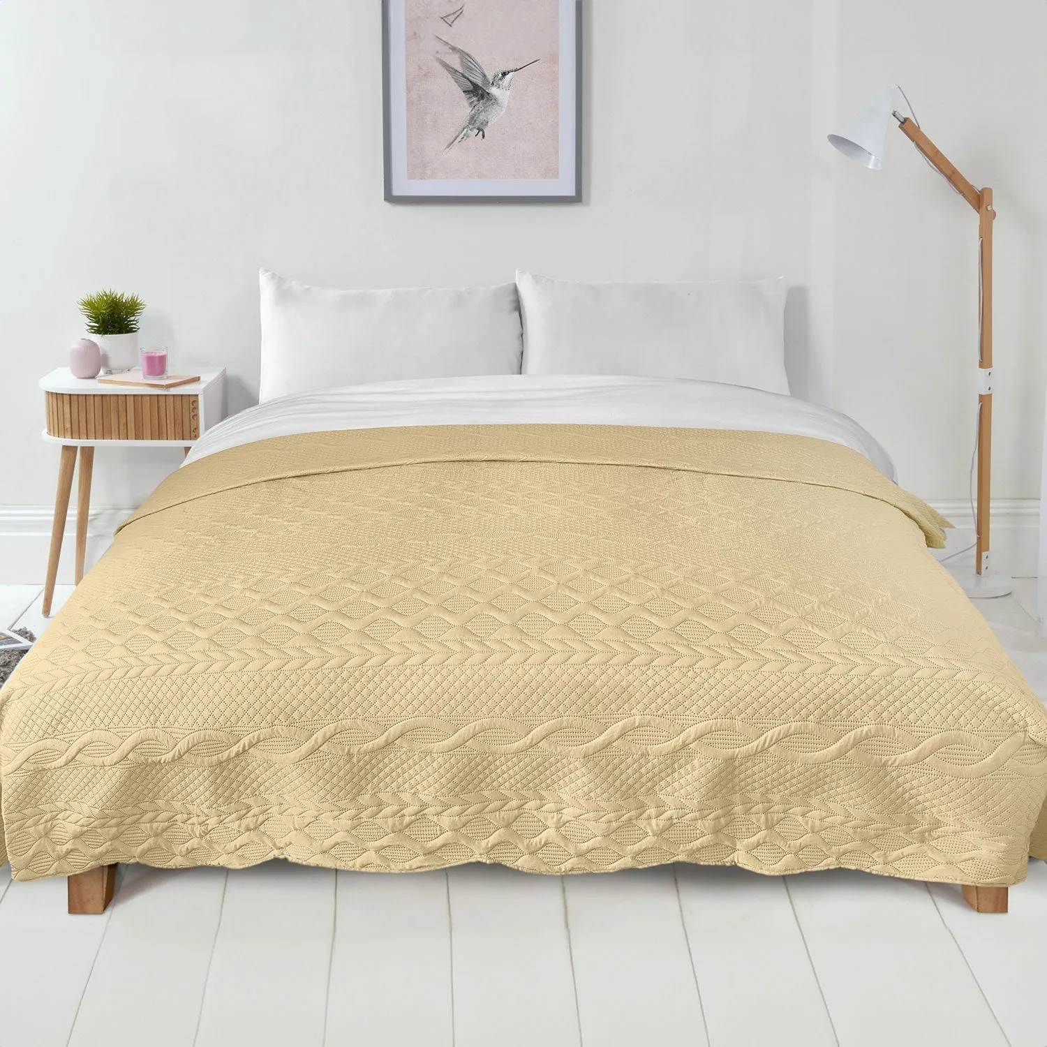 King Size Bedspread Aran Embroidered - Cream