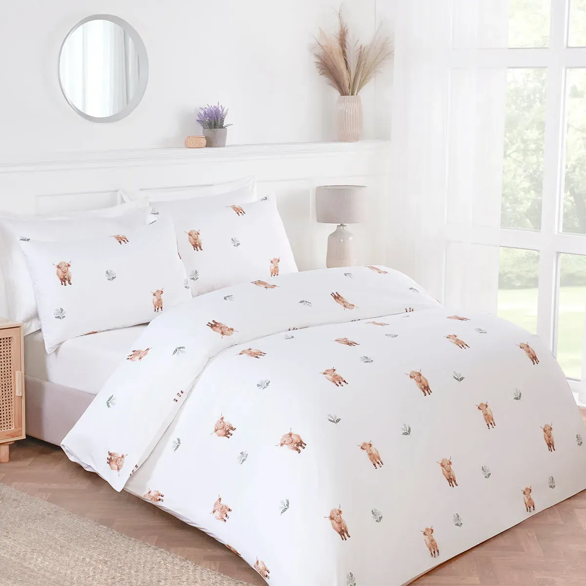 King Size Duvet Set Highland Cow Print - White