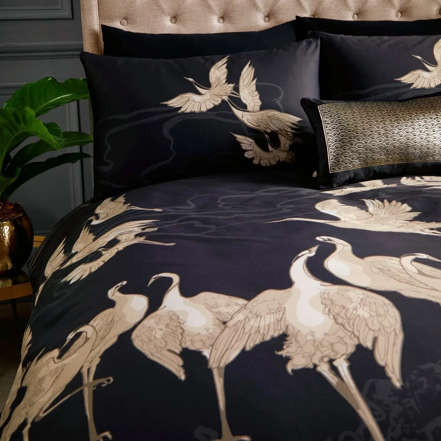 King Size Duvet Set with Crane Design - Black, Cotton