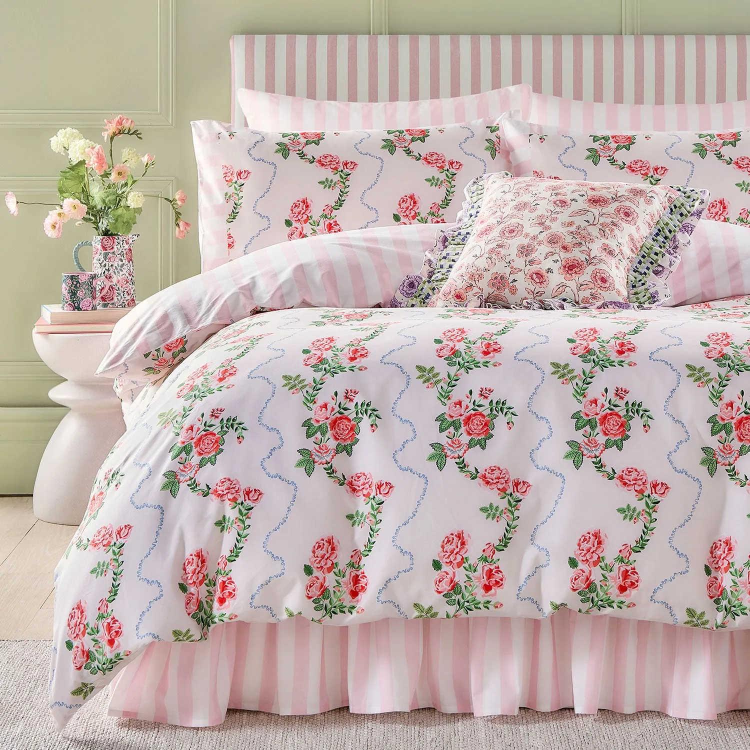 King Size Duvet Set with Hand-Painted Roses - Pink