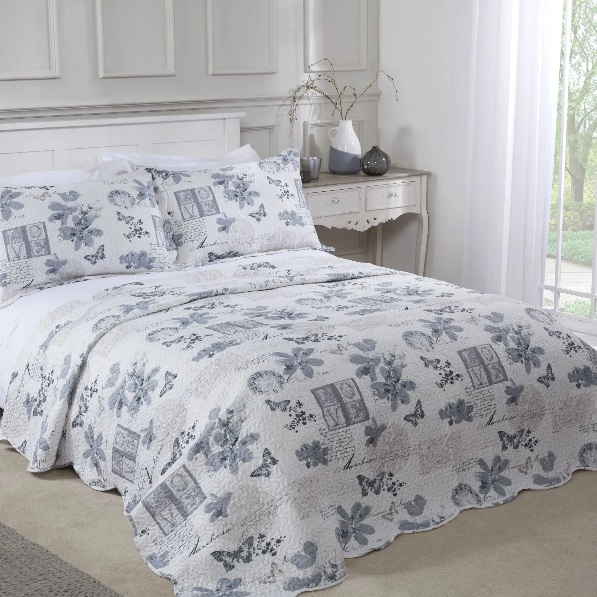 King Size Quilted Bedspread Set - Grey, Patchwork