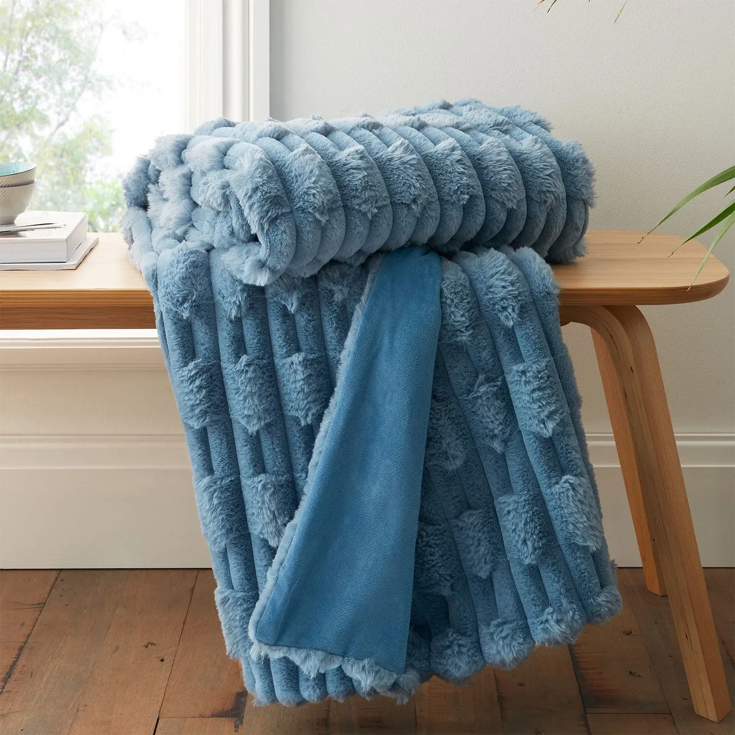 Large Carved Throw Blanket - Blue, Faux Fur