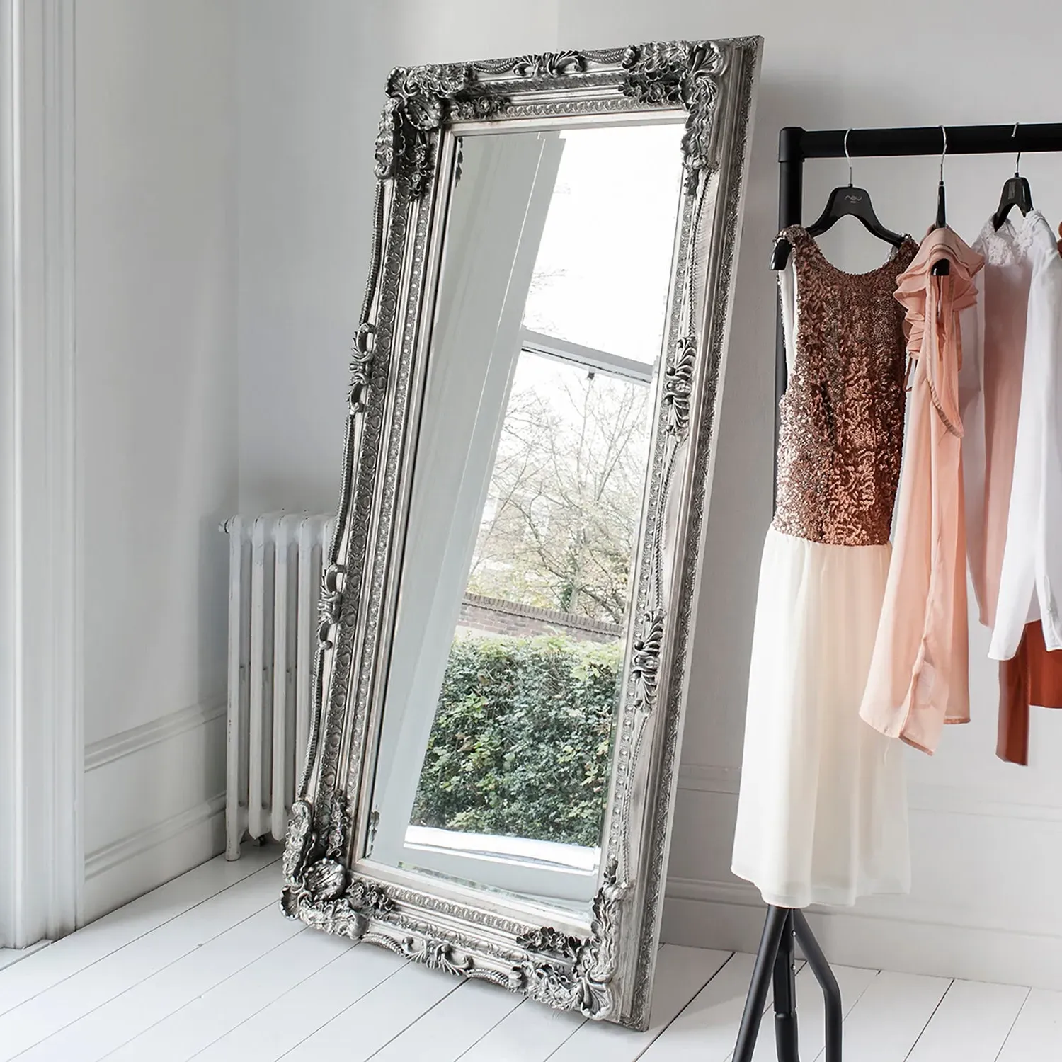 Leaner Mirror Carved Frame - Silver