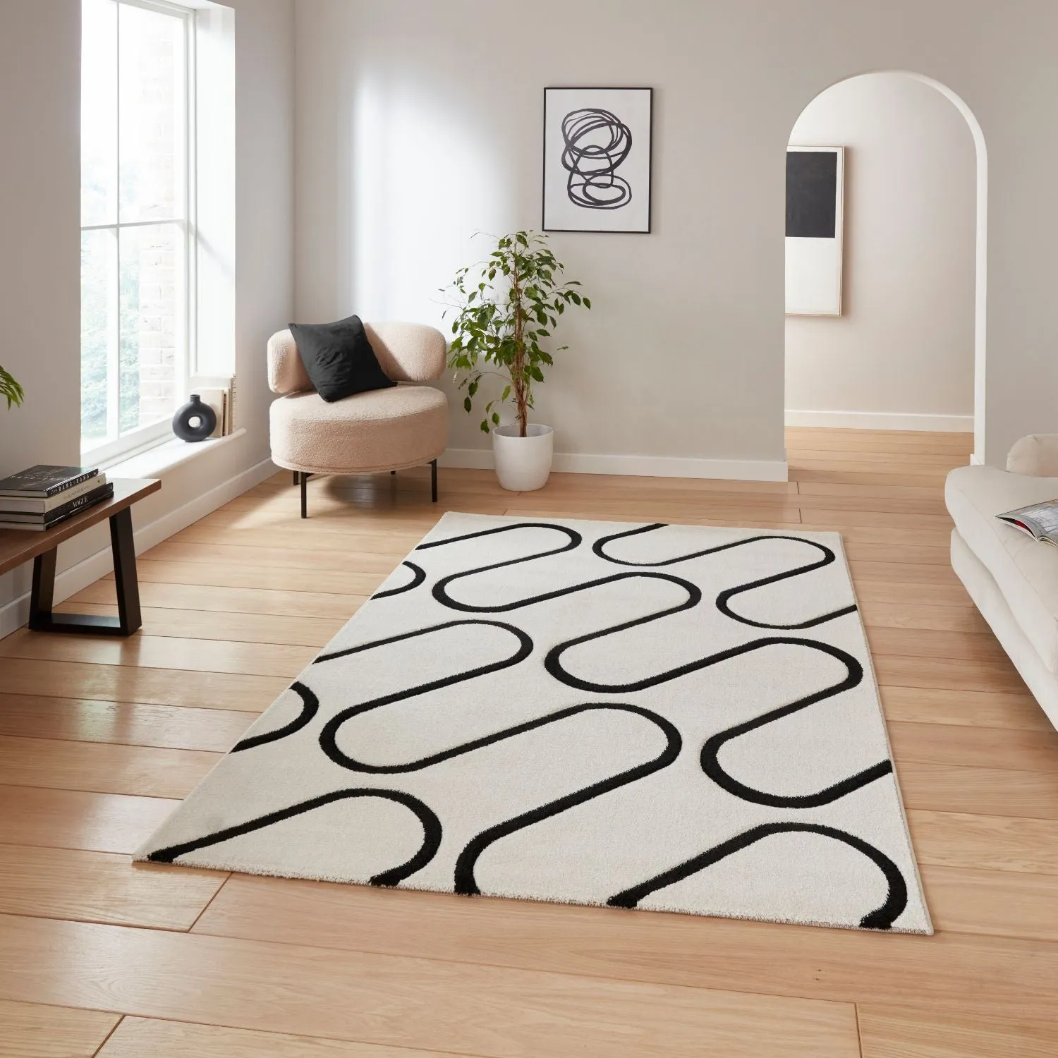 Linear Curve Rug - Black, Polypropylene