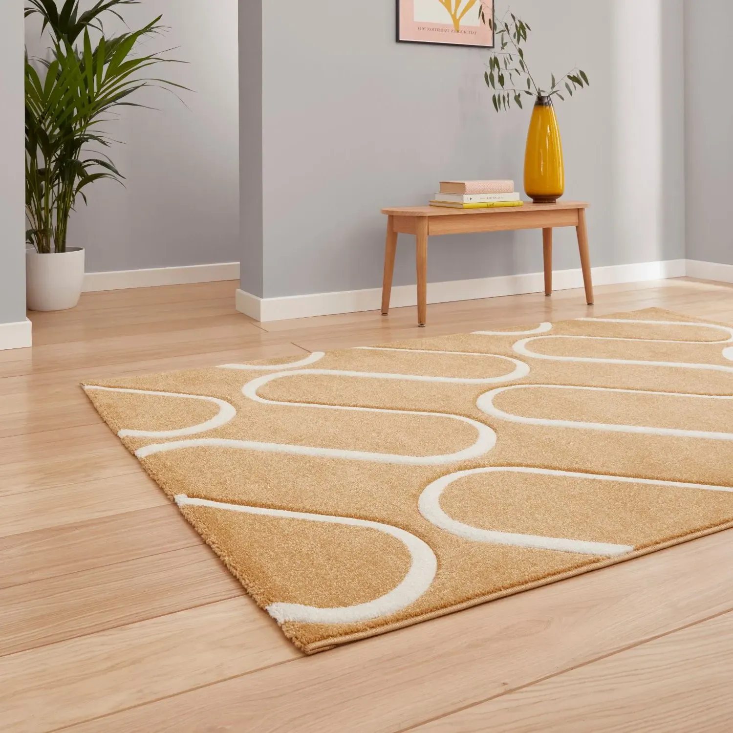 Linear Curve Rug - Ochre, Polypropylene