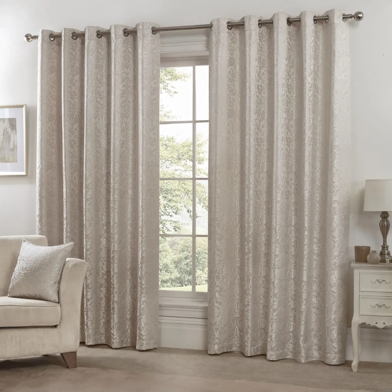Lined Eyelet Curtains with Jacquard - Cream