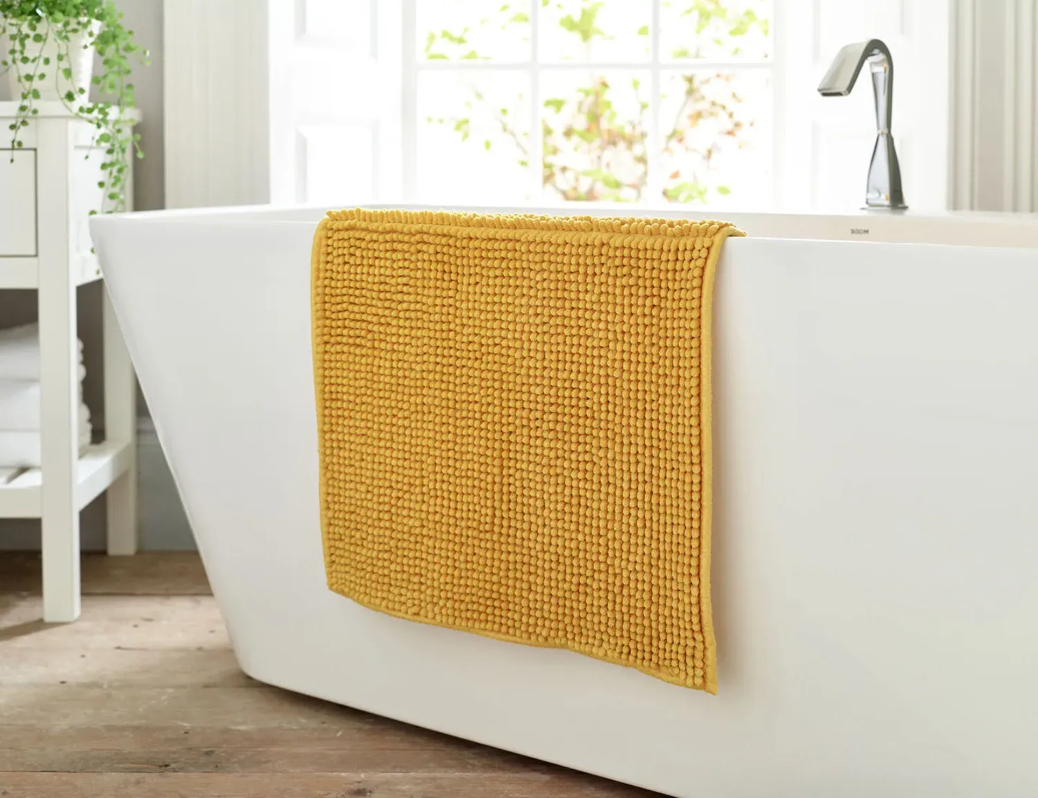 Lobster Creek Kaleidoscope Noodle Bath Mat - Yellow, Cotton product