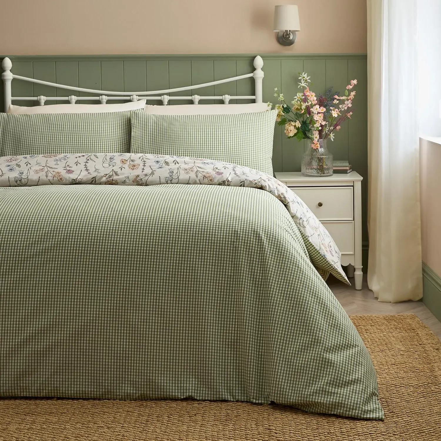Meadow Floral King Size Reversible Duvet Set - Multi by Julian Charles, image 2