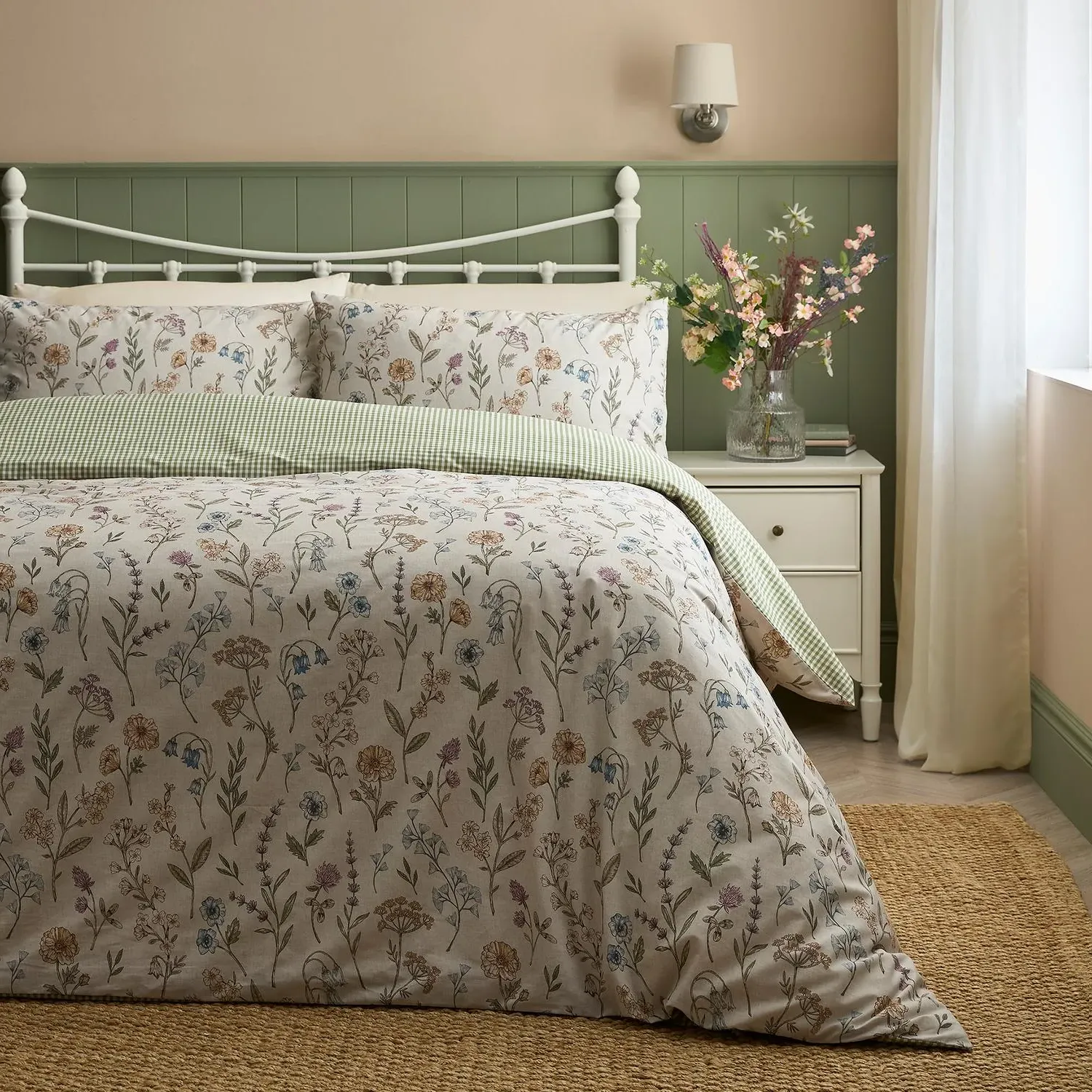 Meadow Floral King Size Reversible Duvet Set - Multi by Julian Charles