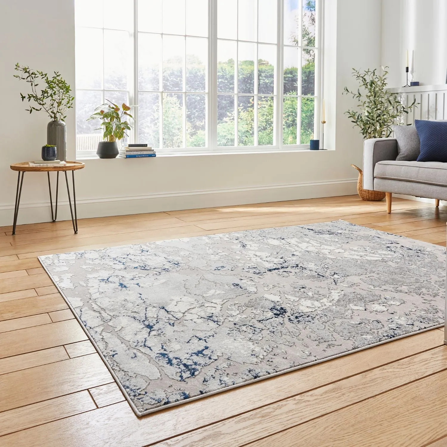 Modern Abstract Rug - Navy, Polypropylene