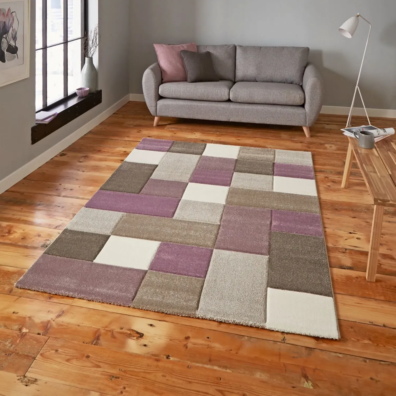 Modern Geometric Rug with Hand-Carved Design - Beige
