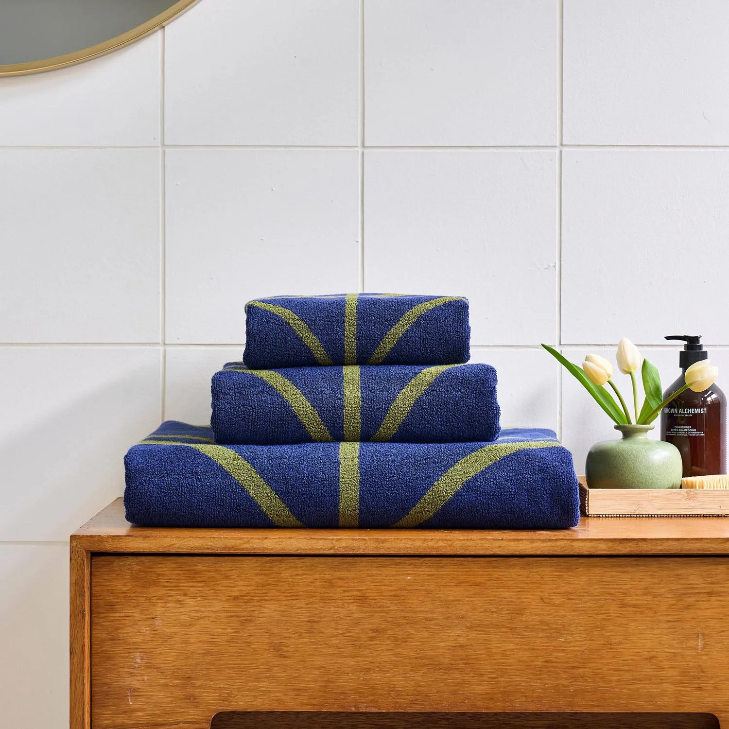 Orla Kiely Linear Stem Bath Towel - Navy Blue, Cotton by Julian Charles, image 2
