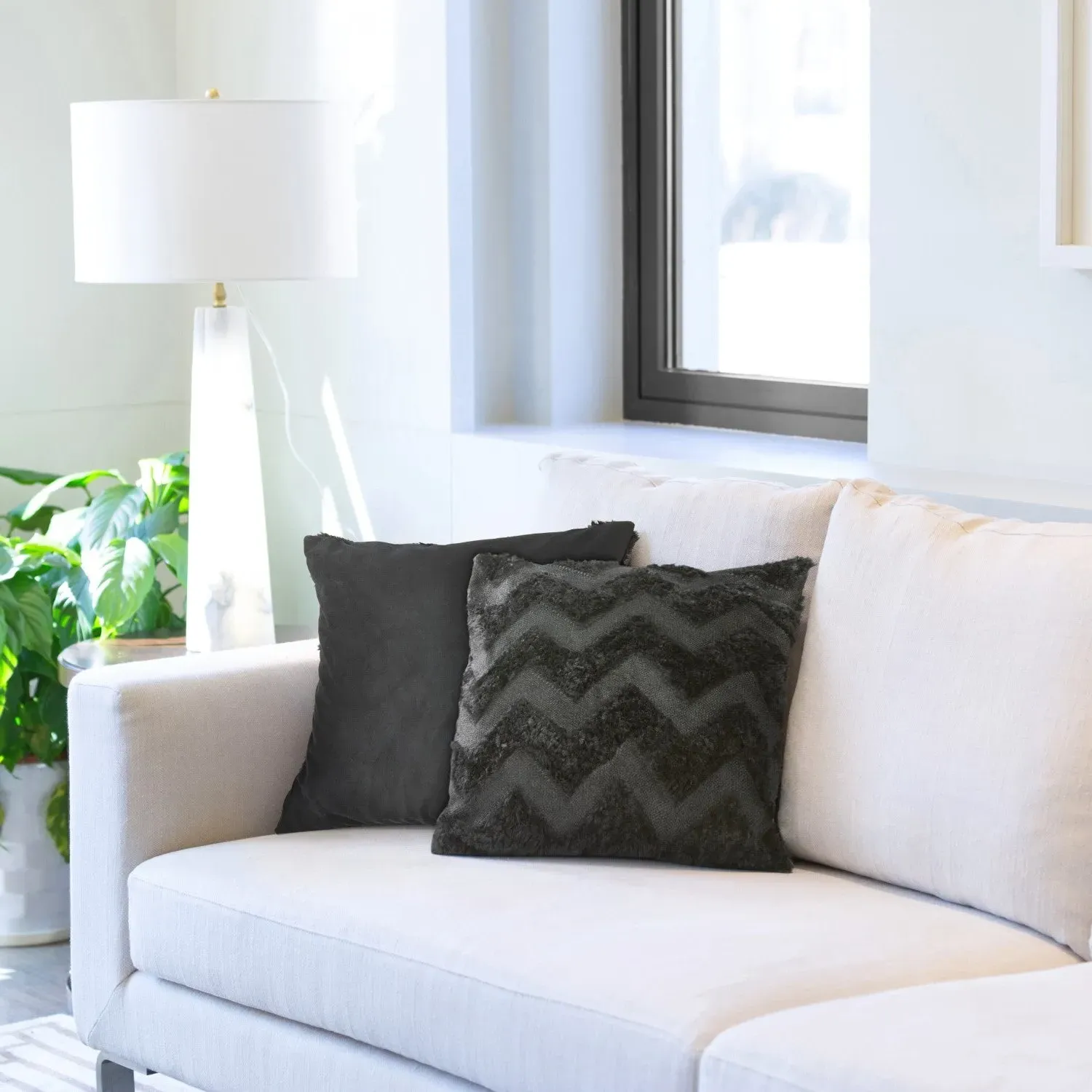 Pair Cushion Covers Geometric Tufted - Black, Polyester image