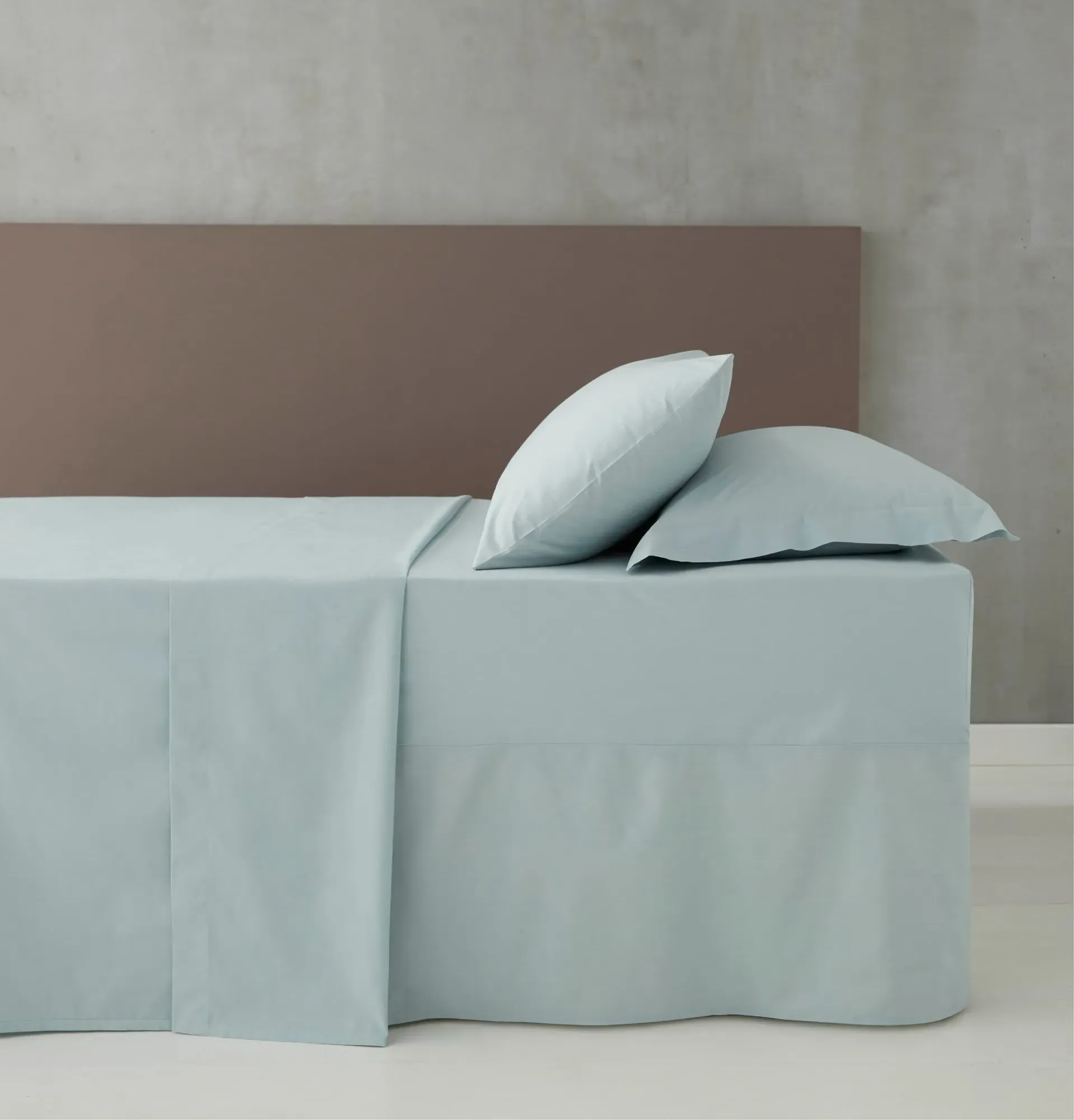 Pair Housewife Pillowcases Easy Iron - Blue, Percale image