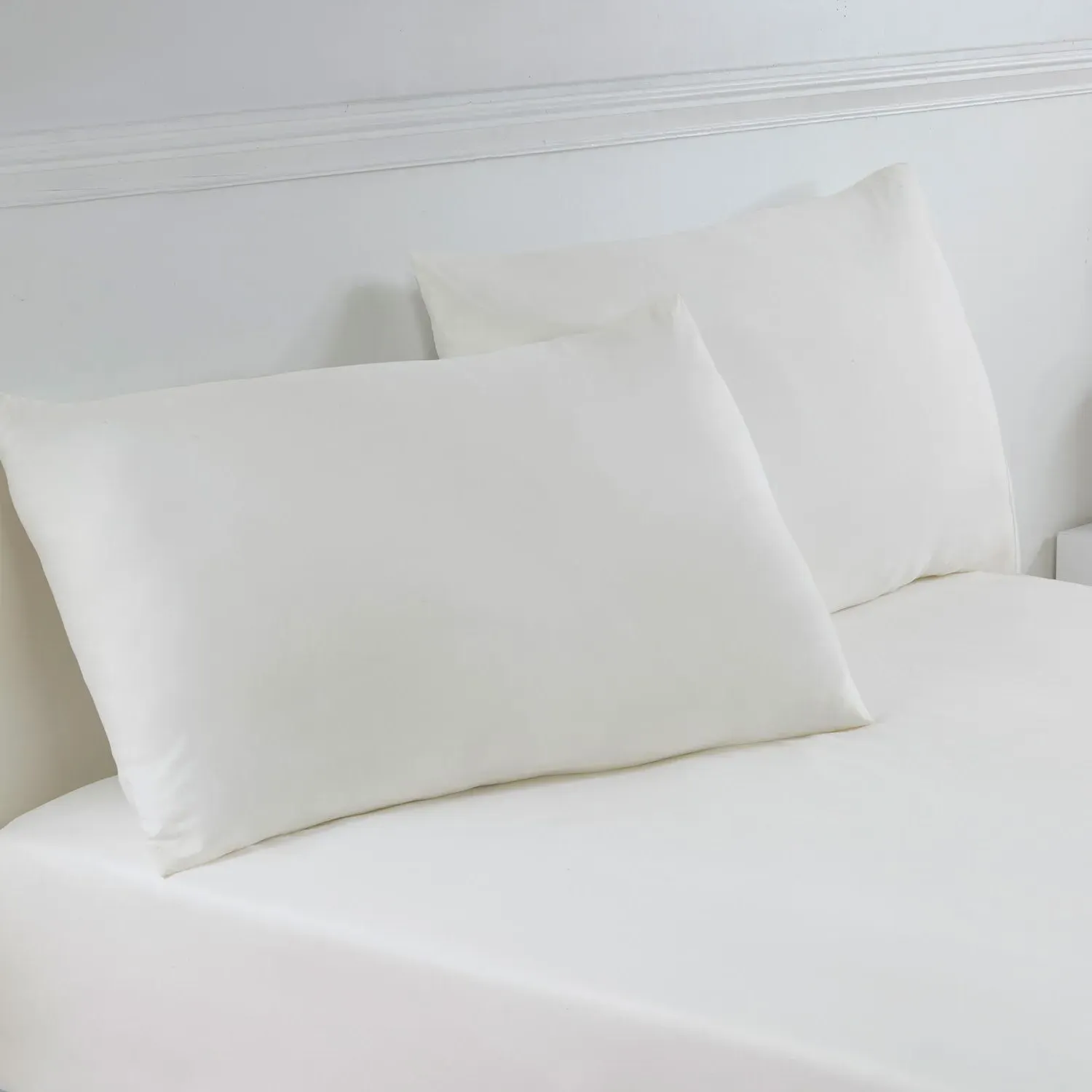 Pair Housewife Pillowcases - Ivory, Microfibre