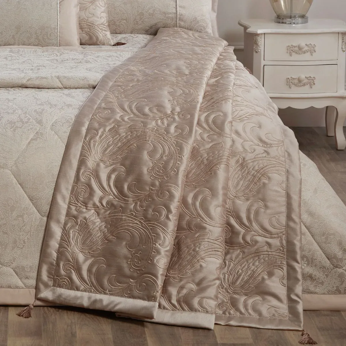 Paisley Quilted Throw with Tassels - Natural, Jacquard