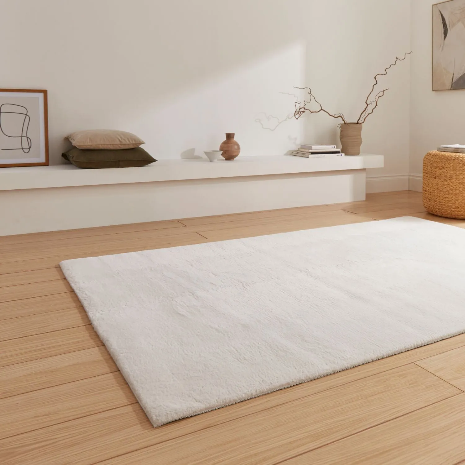 Plain Shaggy Rug - Cream, Polyester image