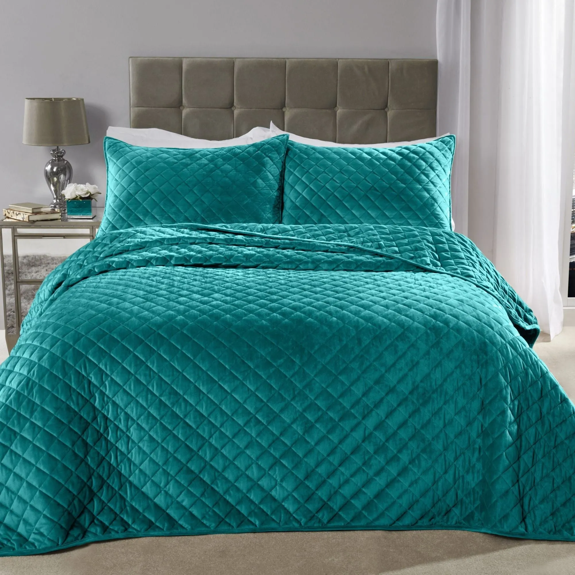 Quilted Bedspread Set - Green, Velvet image