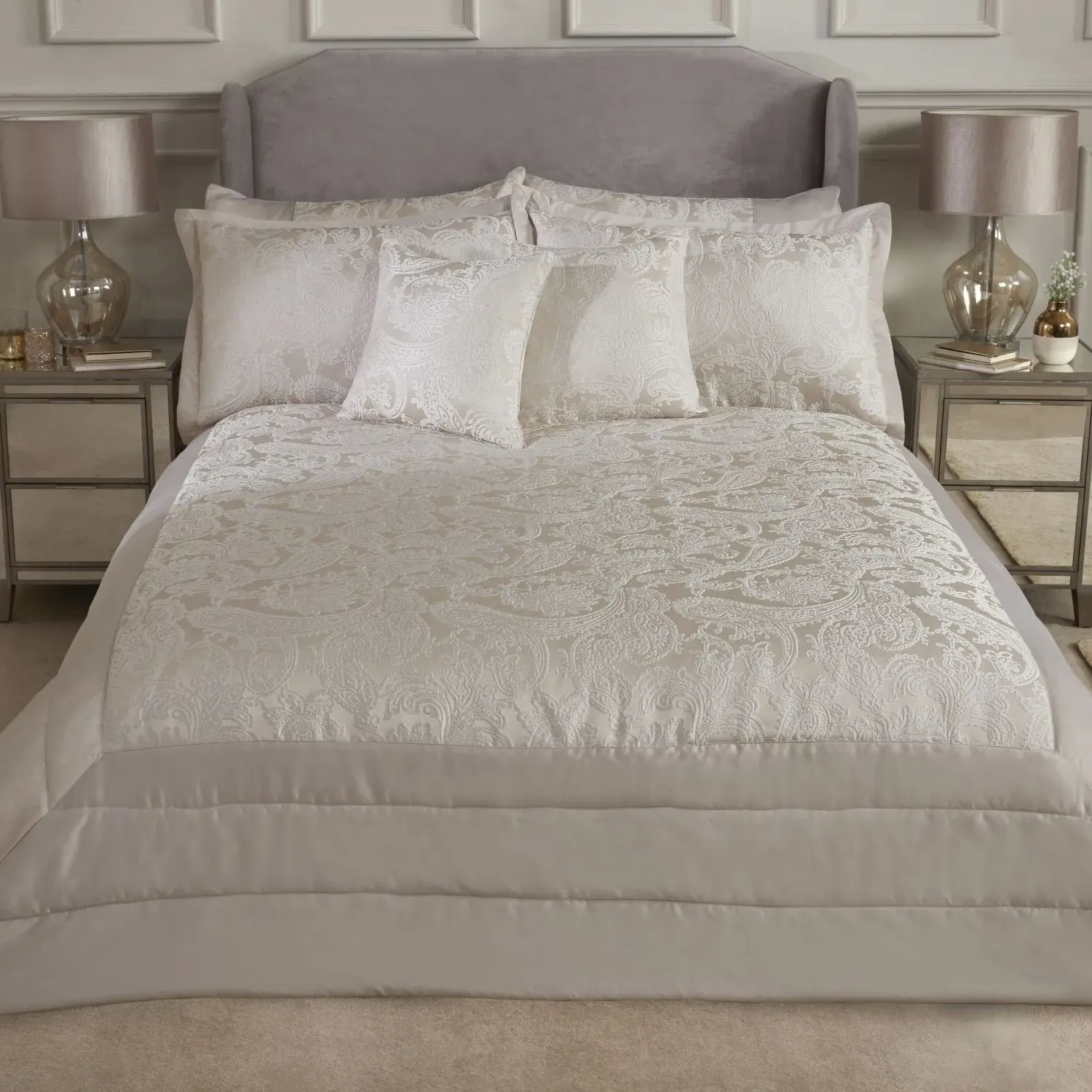 Quilted Bedspread Set with Embellishment - Cream