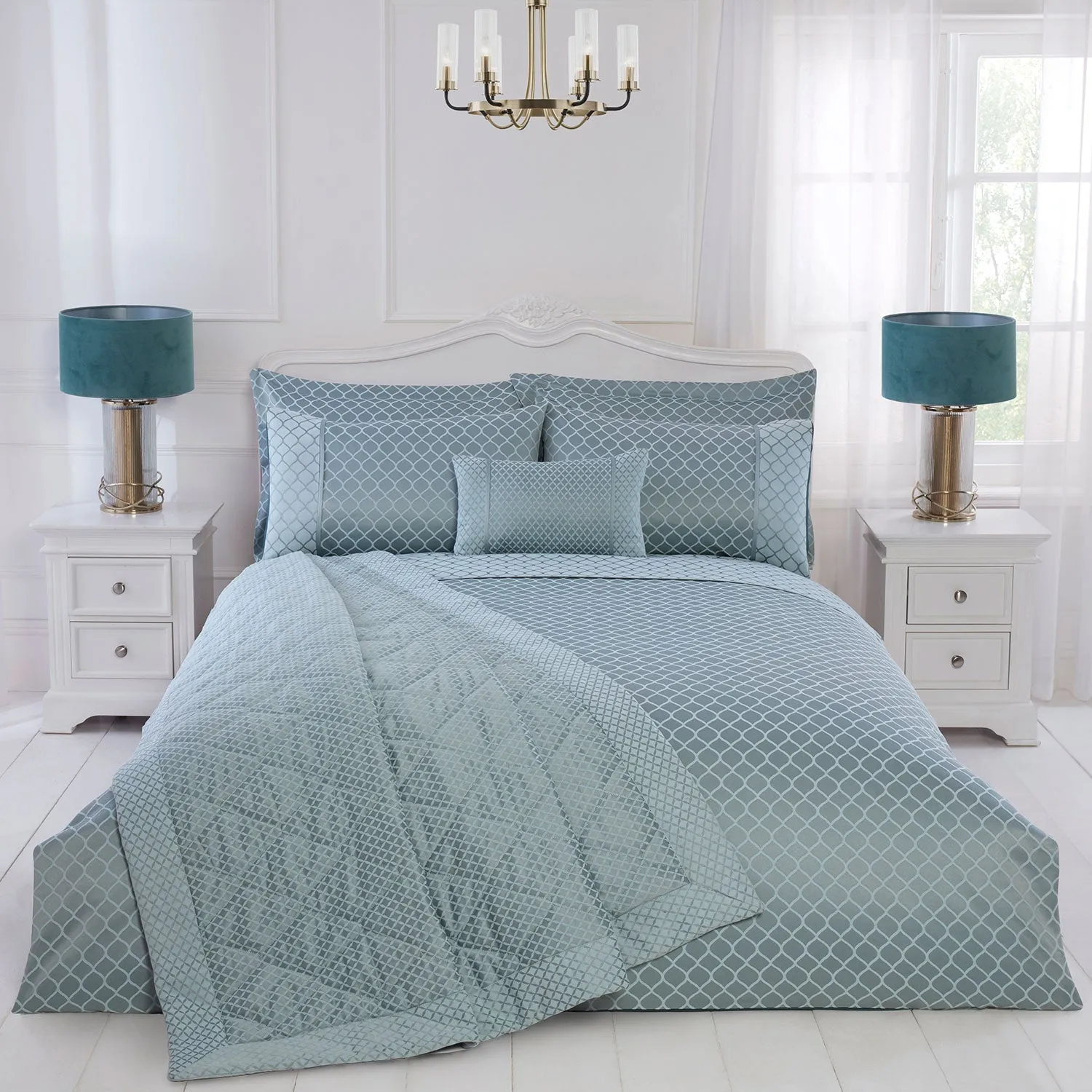 Quilted Throw with Geometric Design - Green
