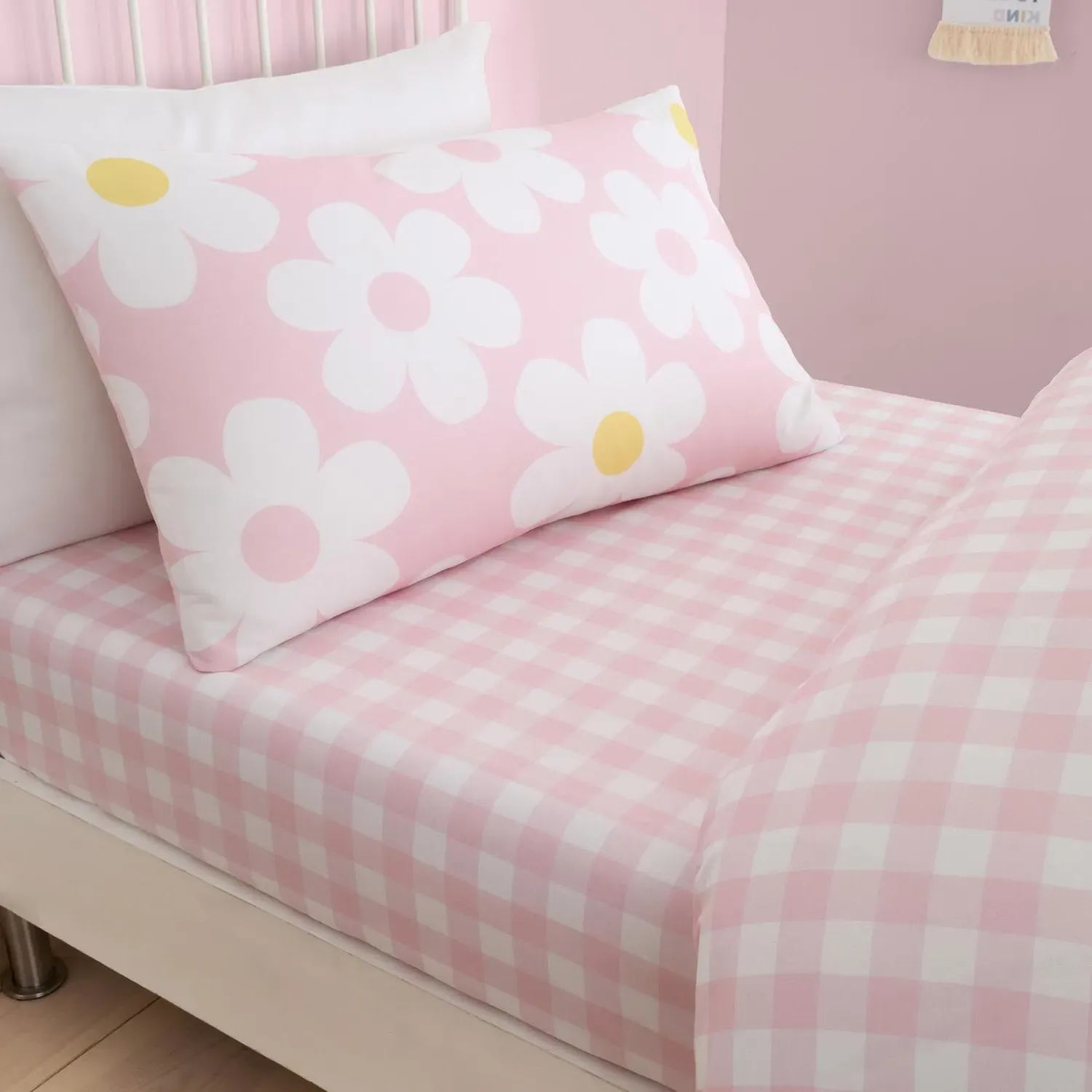 Retro Gingham Fitted Bed Sheet - Single, Pink product
