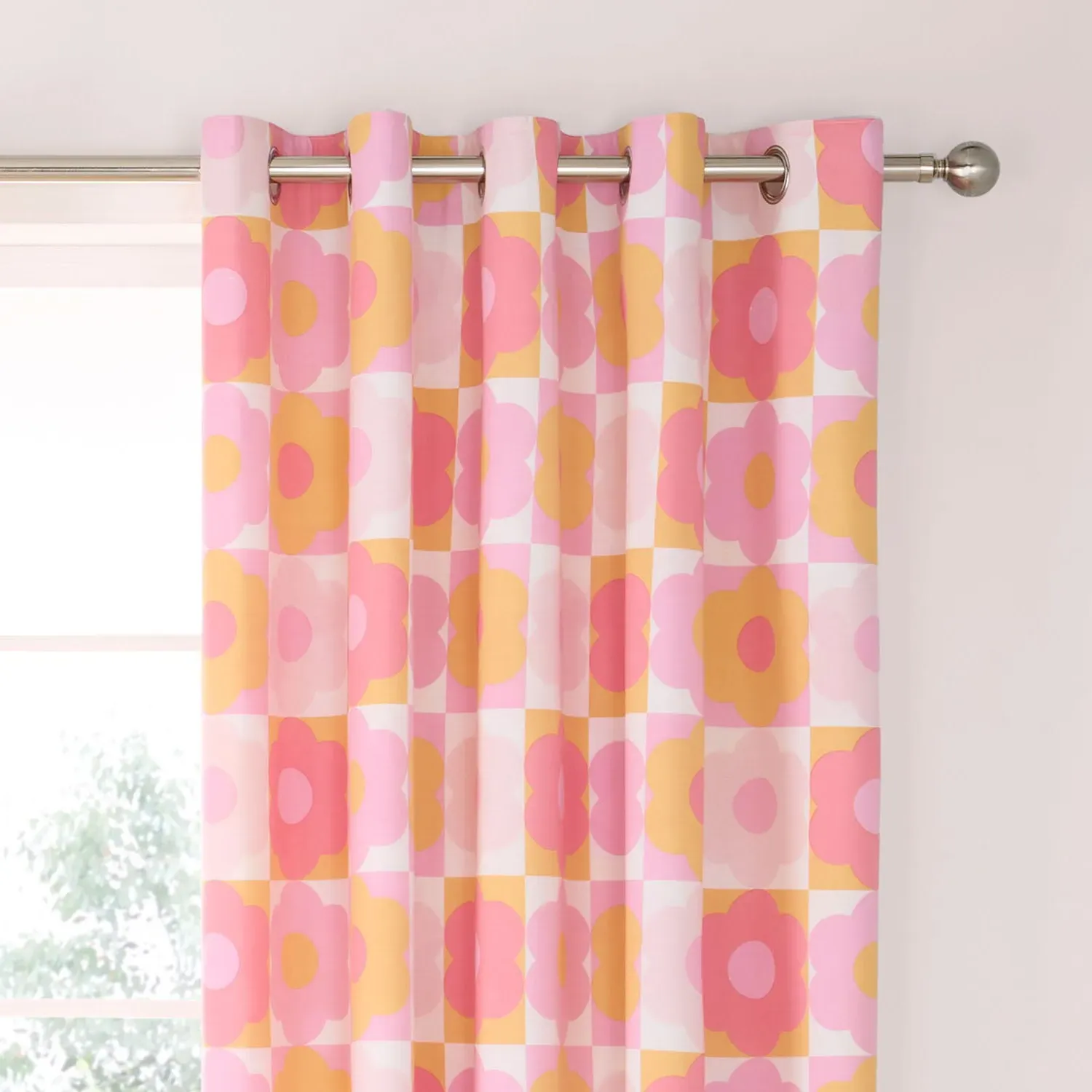 Reversible Eyelet Curtains Daisy Design - Pink