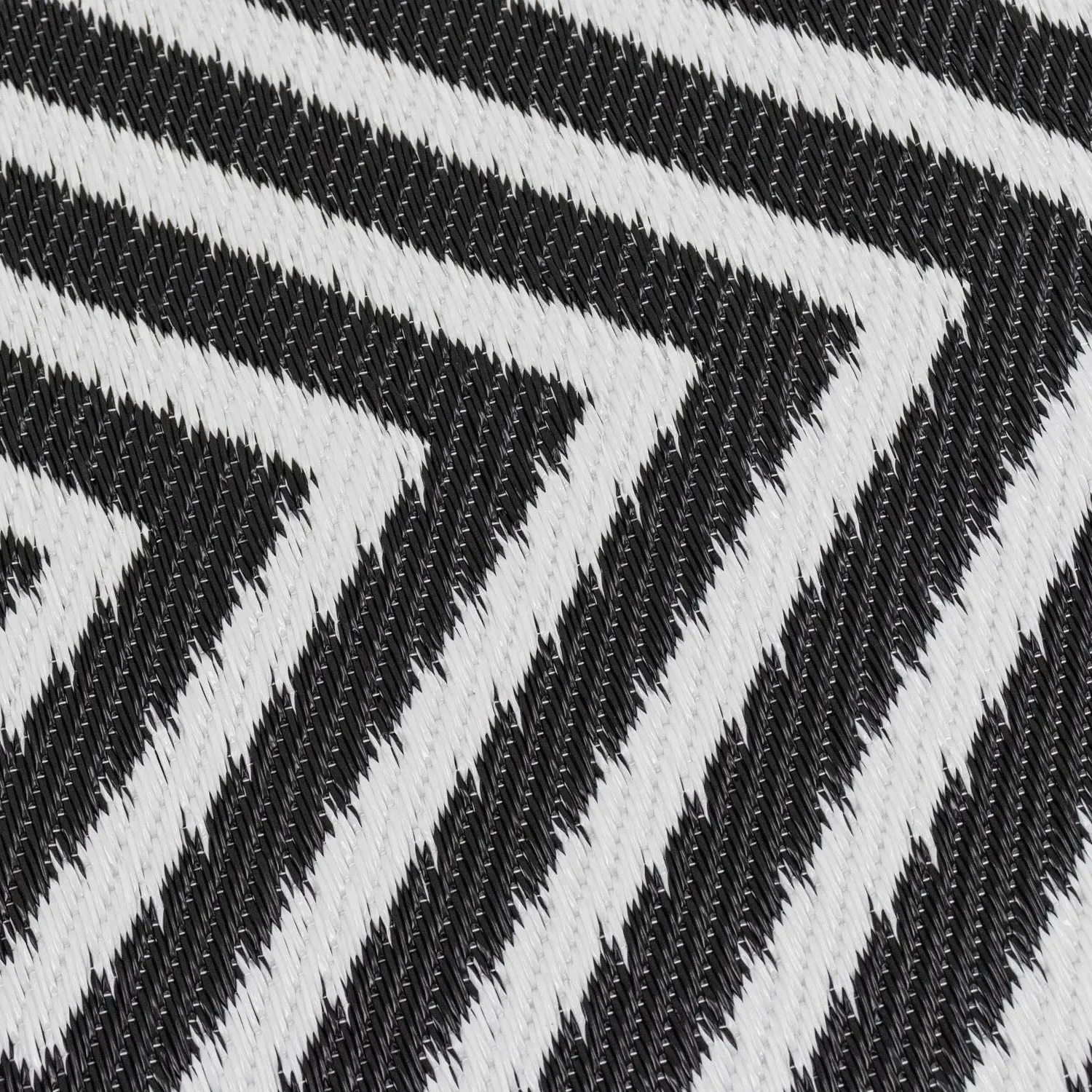 Reversible Small Tile Pattern Outdoor Rug - Black & White alternate view