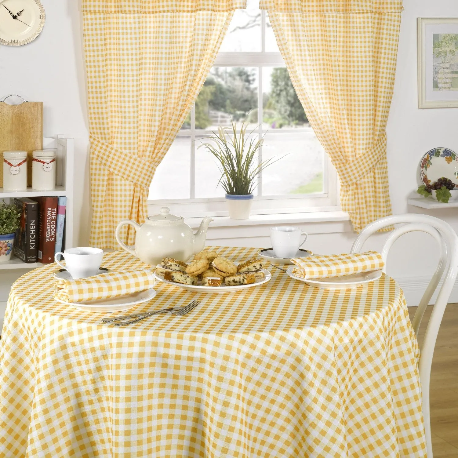 Round Gingham Tablecloth with Piped Hem - Yellow, Polyester