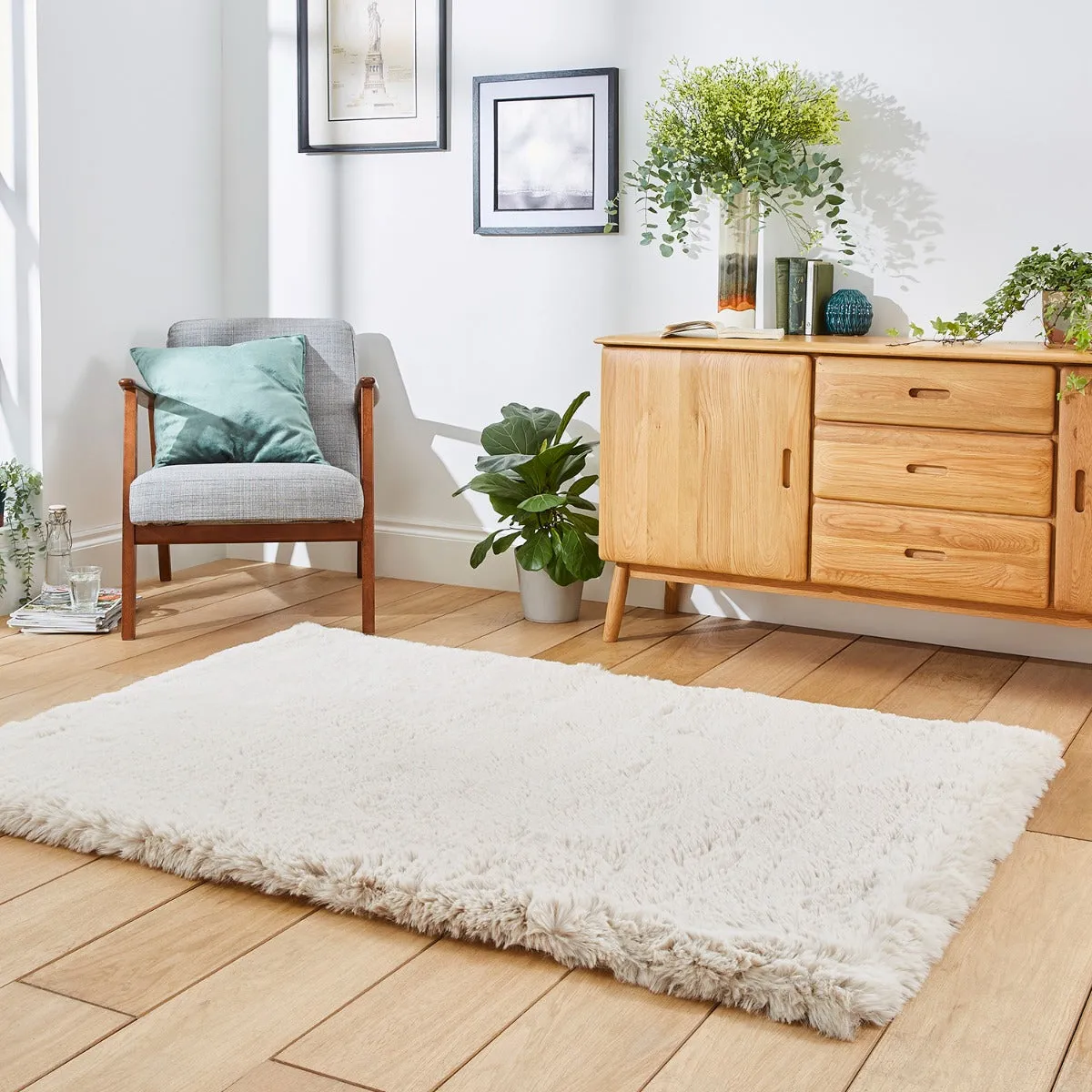 Shaggy Rug with Dense Pile - Cream