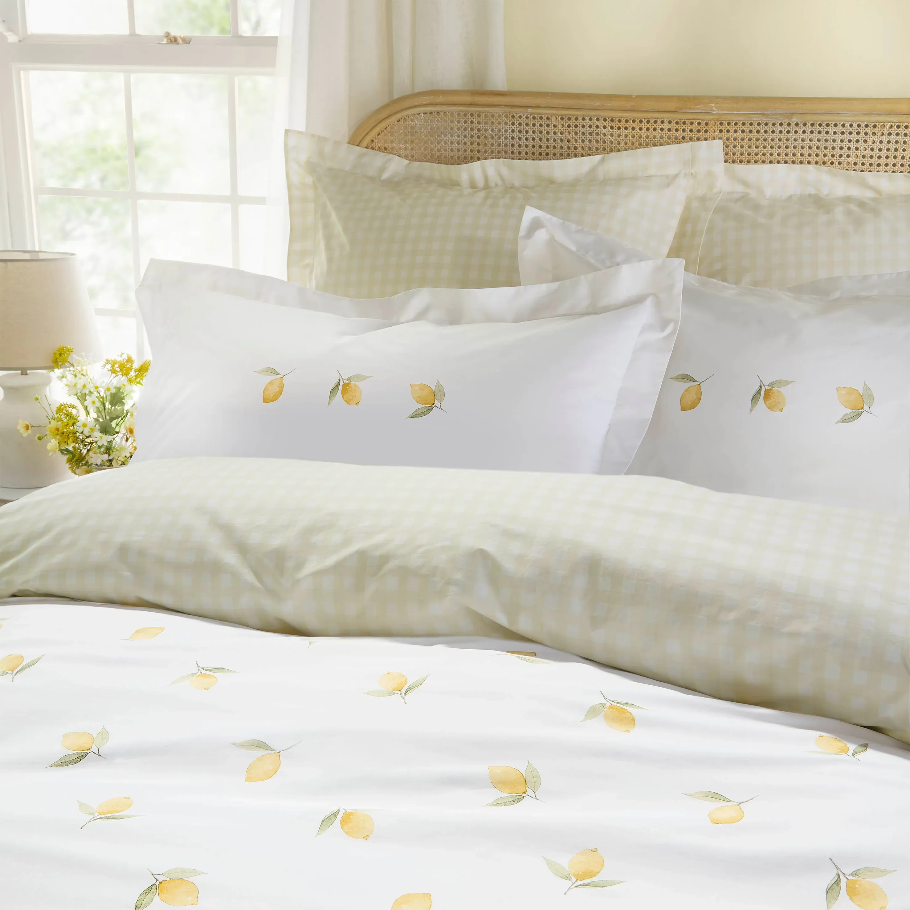 Sophie Allport Lemons Single Duvet Set - White, Cotton by Julian Charles, alternate view