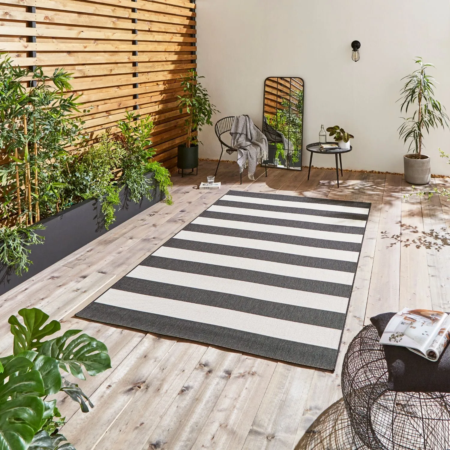Stripe Outdoor Rug with Easy Clean - Black, Polypropylene