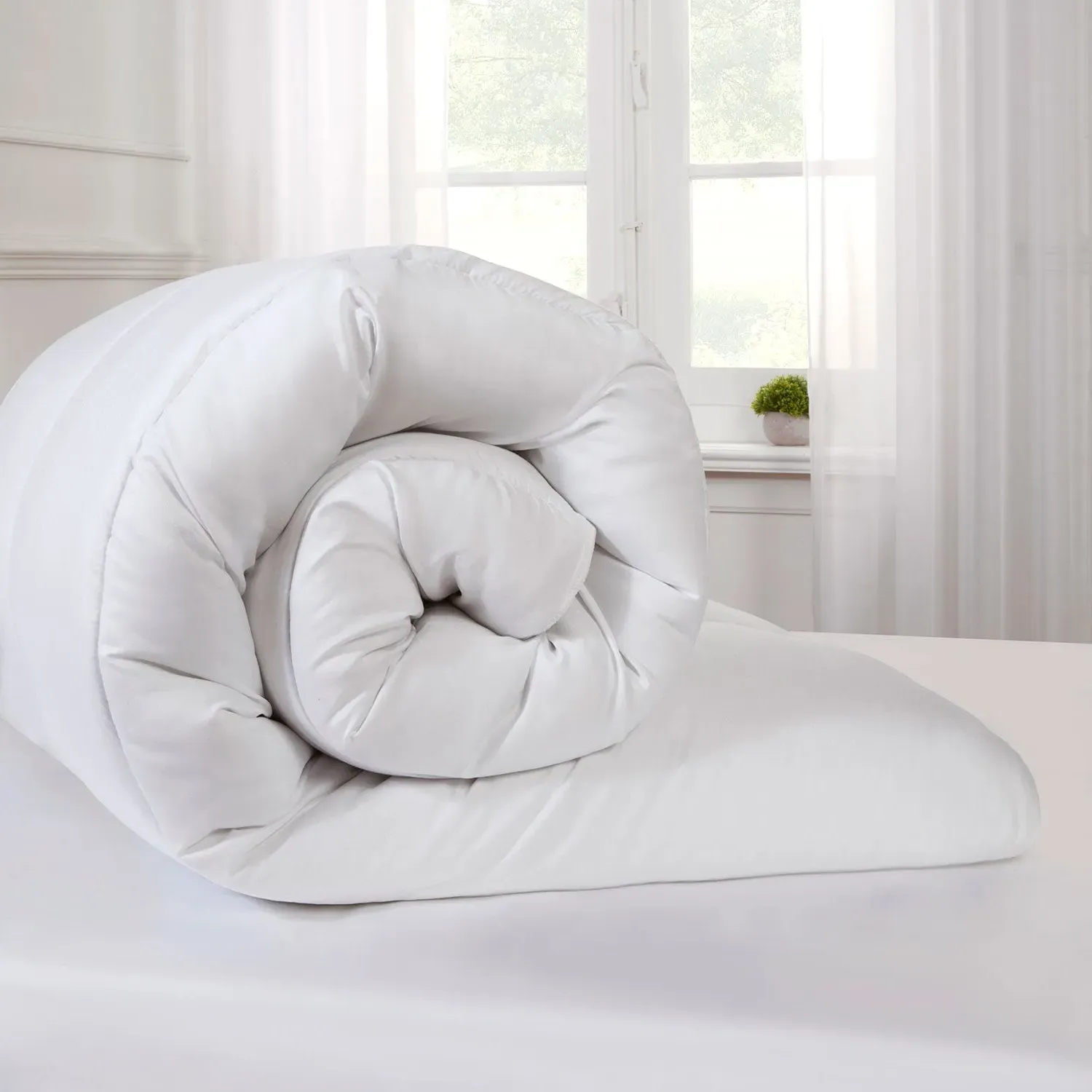 Super King 15 Tog Winter Duvet - Brushed Microfibre product