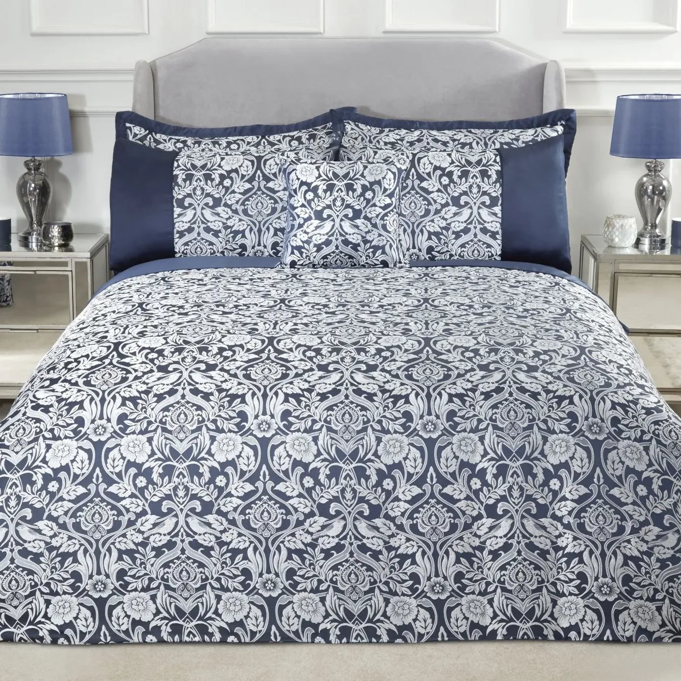 Super King Duvet Set Embellished - Navy, Jacquard