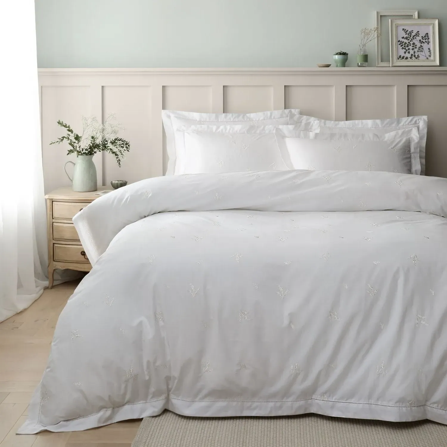 Super King Duvet Set Floral Embroidery - White, Cotton