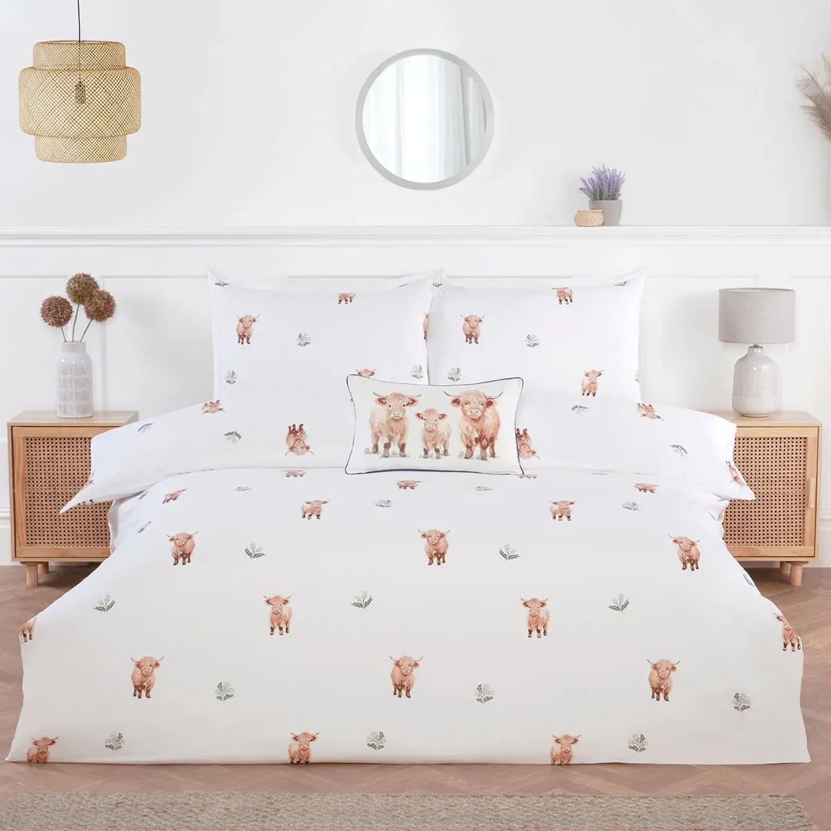 Super King Duvet Set Highland Cow Print - White