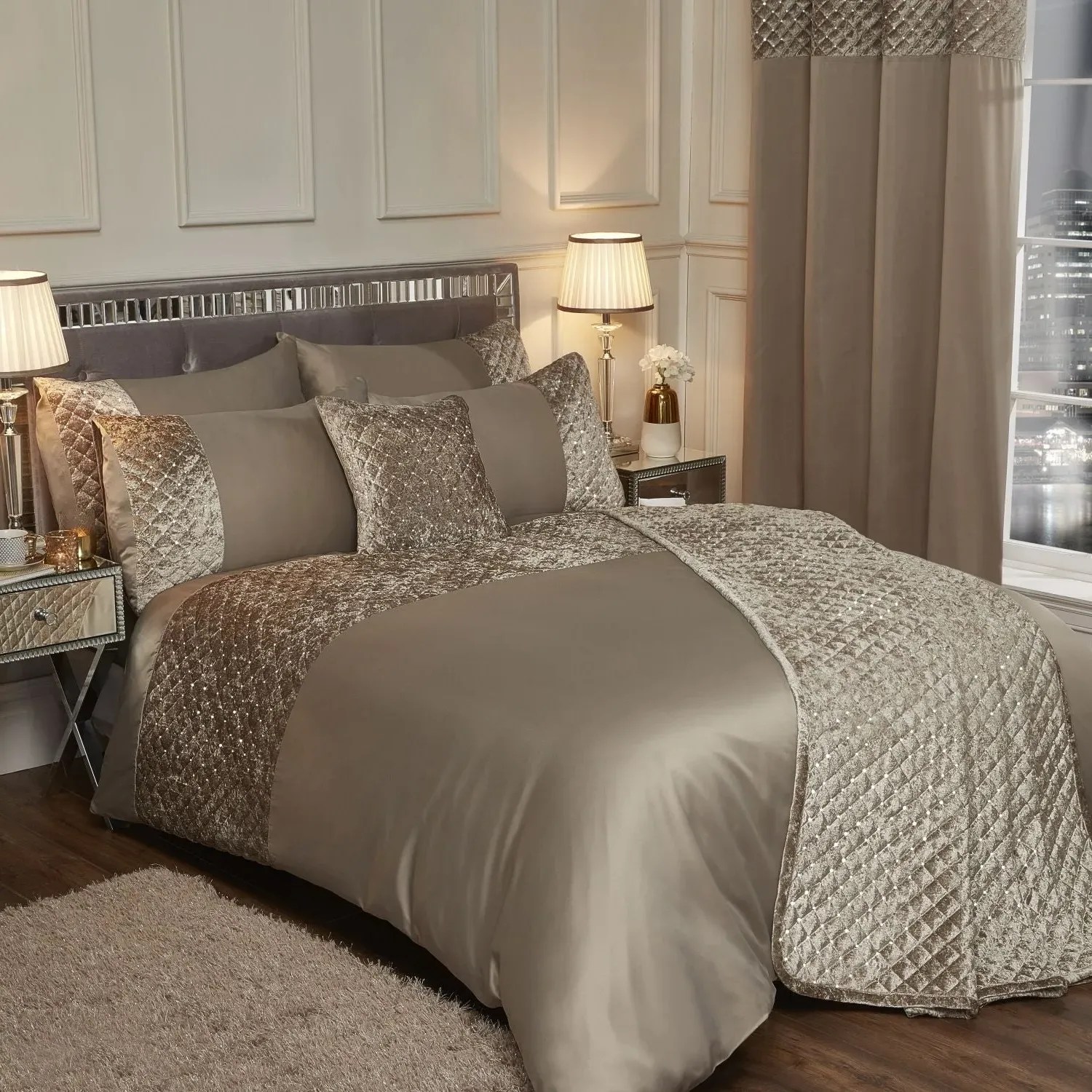 Super King Duvet Set with Sequins - Gold, Velvet